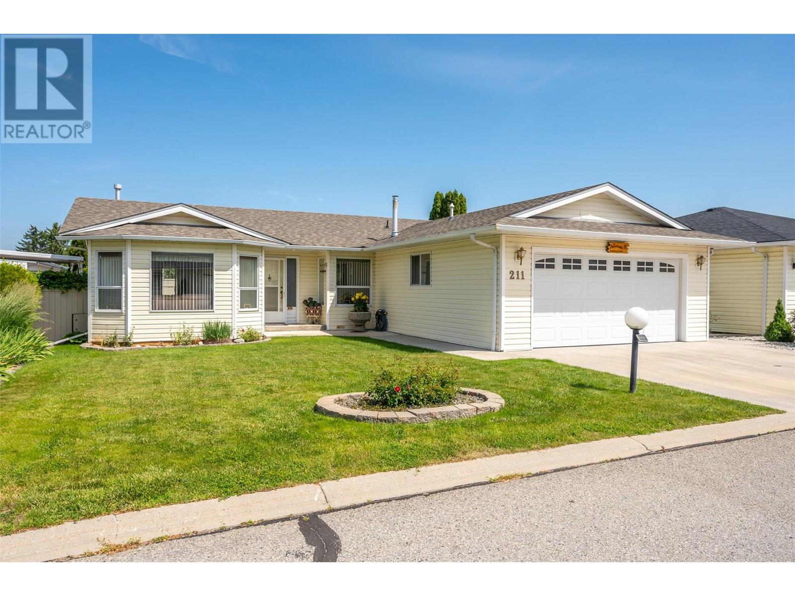 3400 Wilson Street Unit# 211, Penticton, British Columbia  V2A 8J1 - Photo 1 - 10351910