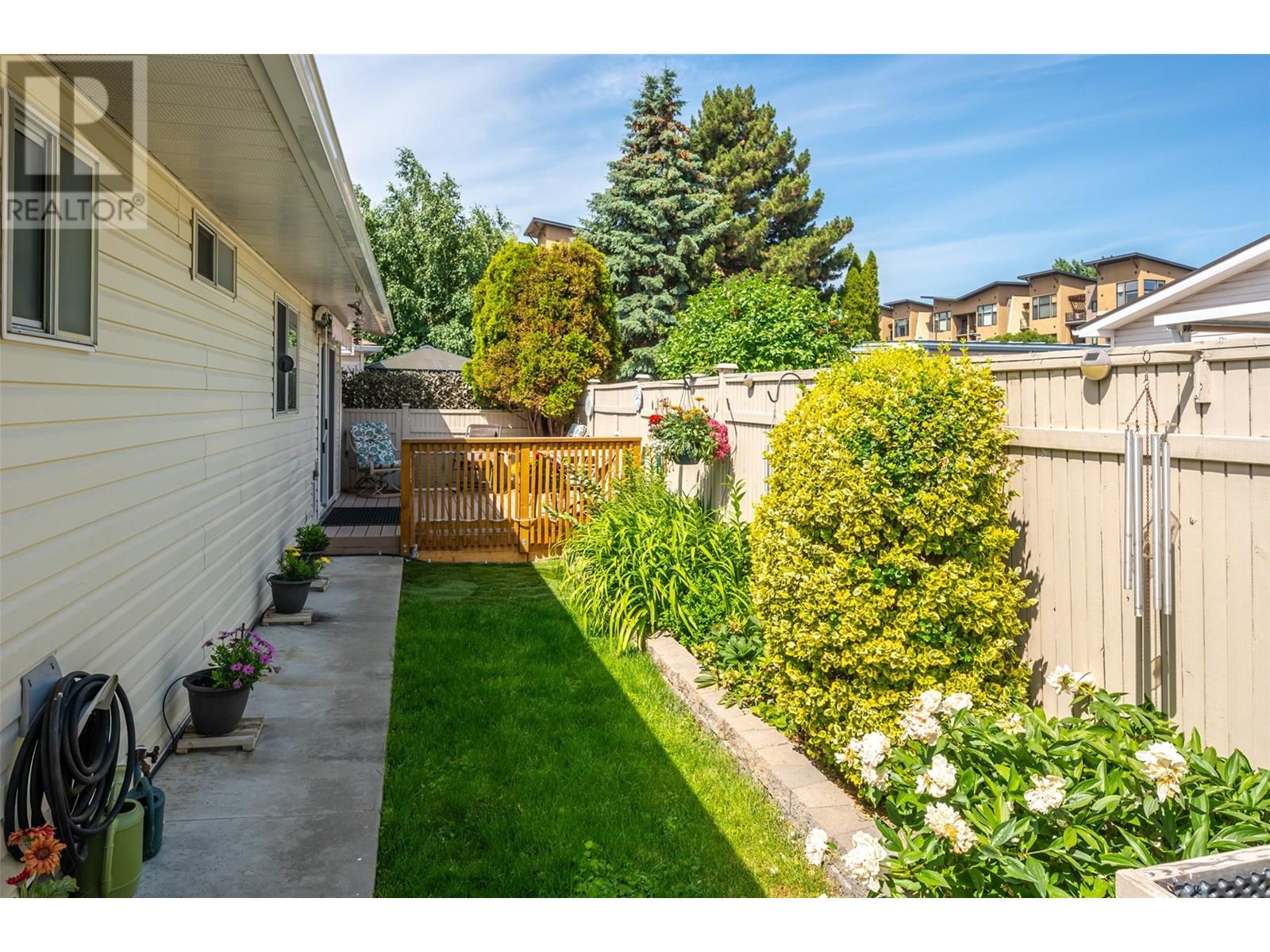 3400 Wilson Street Unit# 211, Penticton, British Columbia  V2A 8J1 - Photo 2 - 10351910