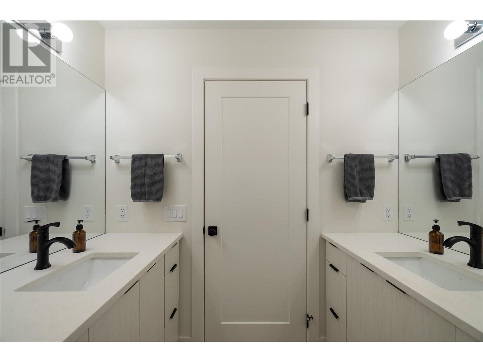 7476 Tronson Road, Vernon, British Columbia  V1H 1C3 - Photo 47 - 10351837