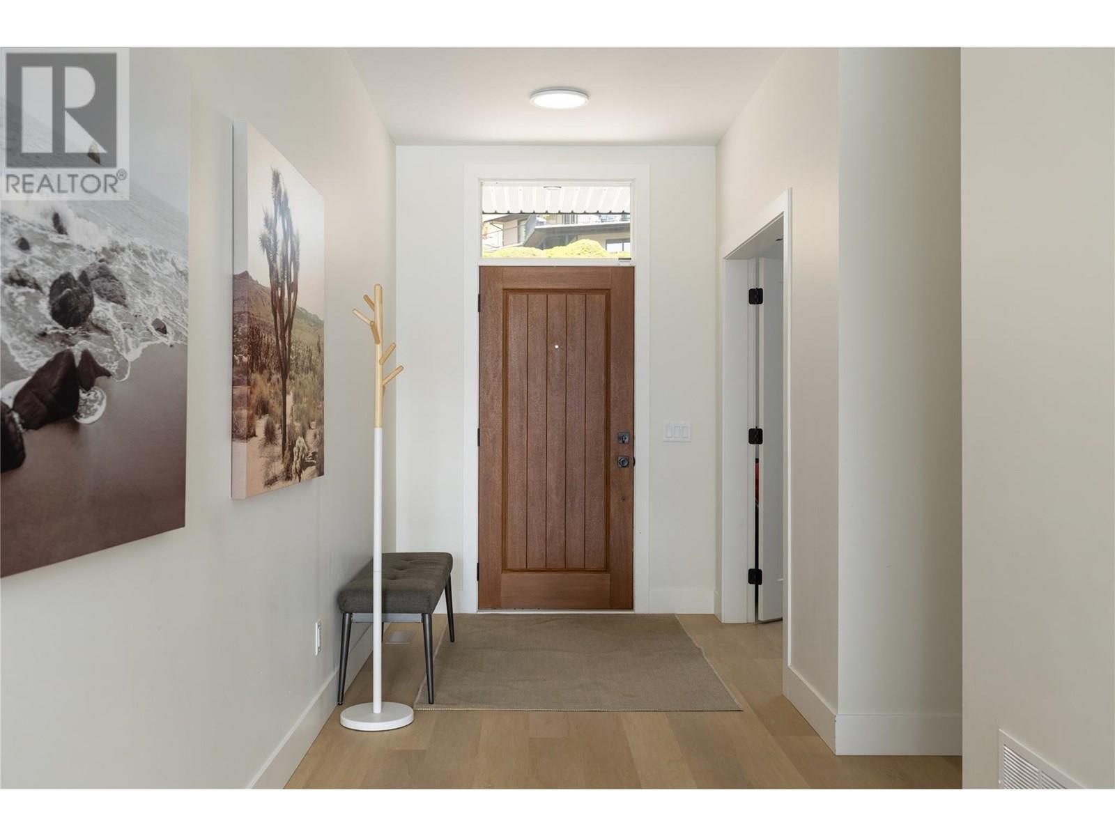7476 Tronson Road, Vernon, British Columbia  V1H 1C3 - Photo 6 - 10351837