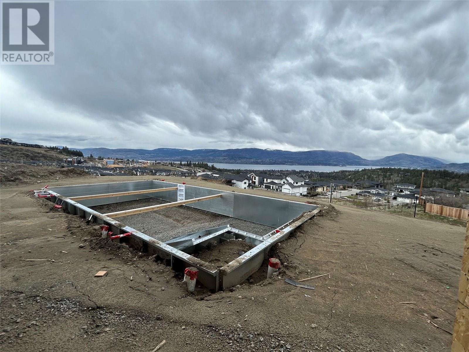 5004 Hill Spring Court, Kelowna, British Columbia  V1W 0E5 - Photo 18 - 10339884