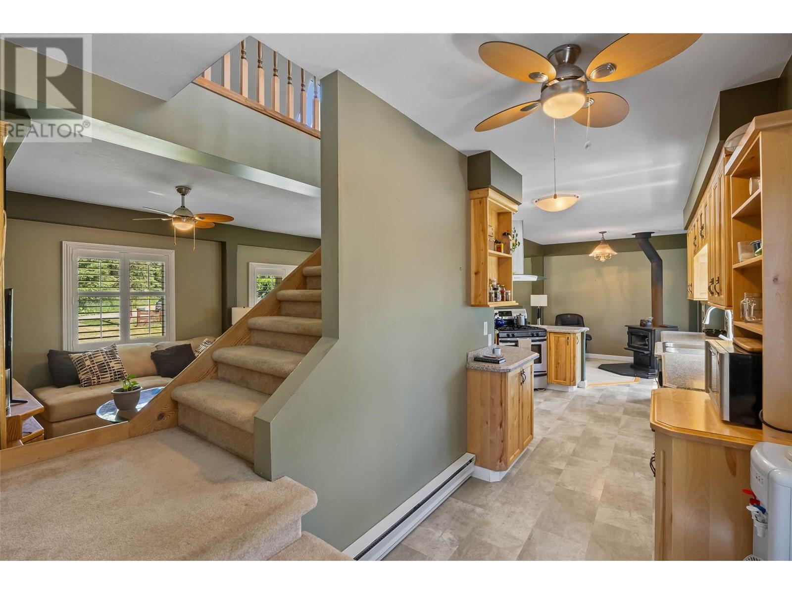2292 Ojibway Road, Kamloops, British Columbia  V2H 1P1 - Photo 11 - 10352165