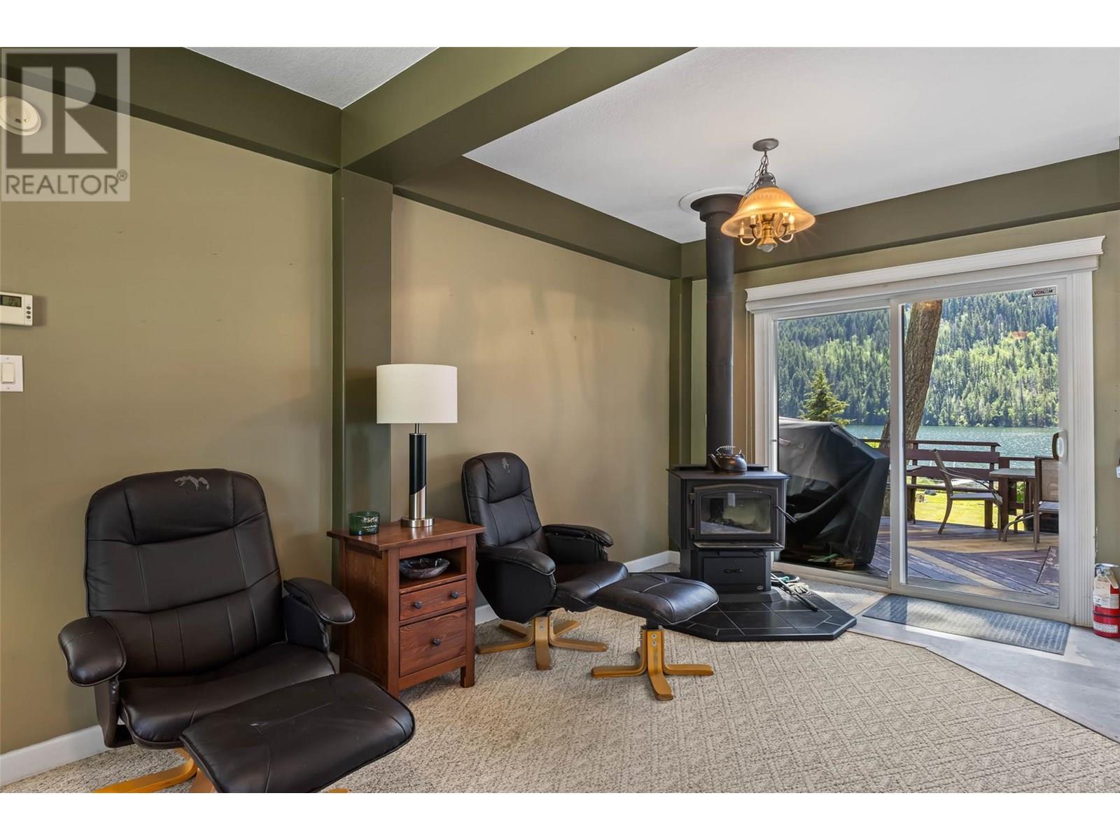 2292 Ojibway Road, Kamloops, British Columbia  V2H 1P1 - Photo 13 - 10352165