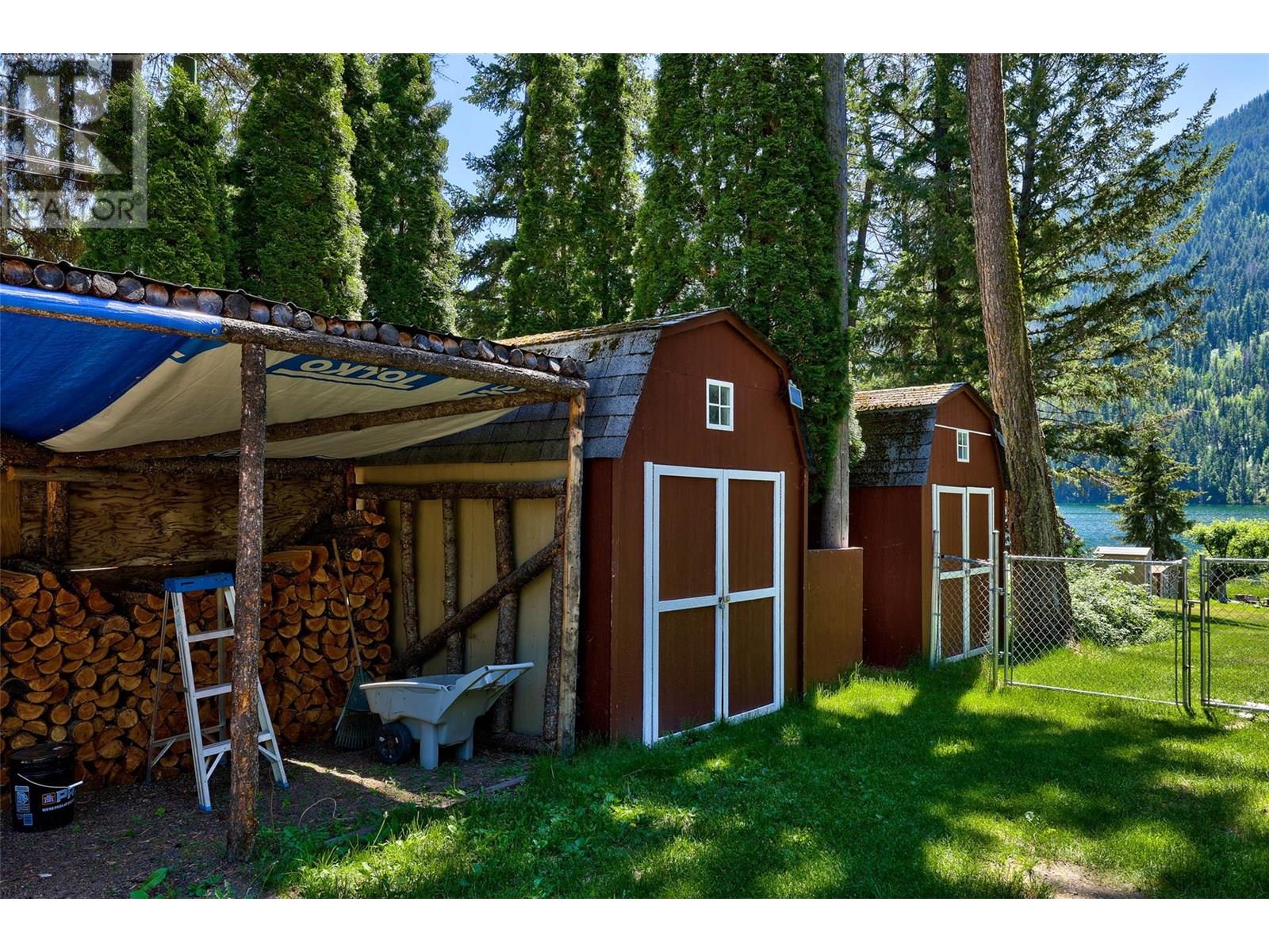 2292 Ojibway Road, Kamloops, British Columbia  V2H 1P1 - Photo 35 - 10352165