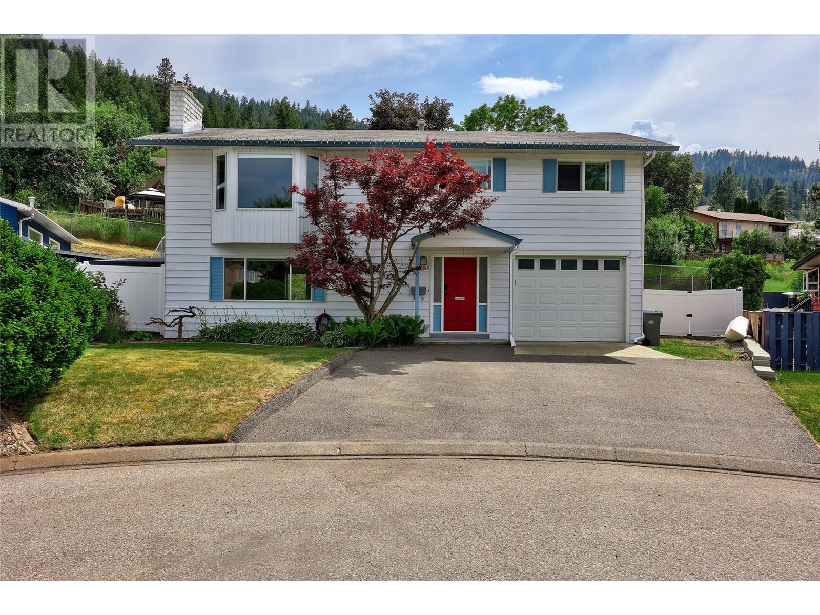 2205 Omineca Drive, Kamloops, British Columbia  V2E 1S8 - Photo 1 - 10352147