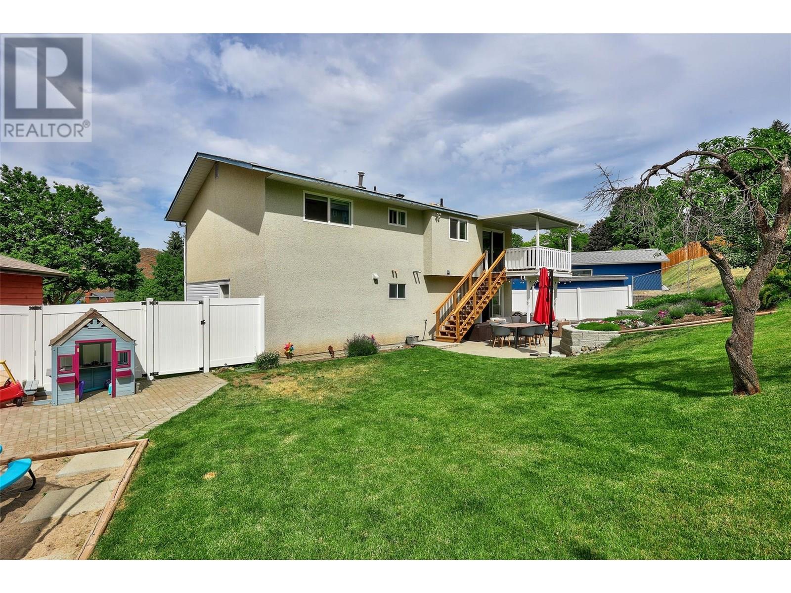 2205 Omineca Drive, Kamloops, British Columbia  V2E 1S8 - Photo 31 - 10352147
