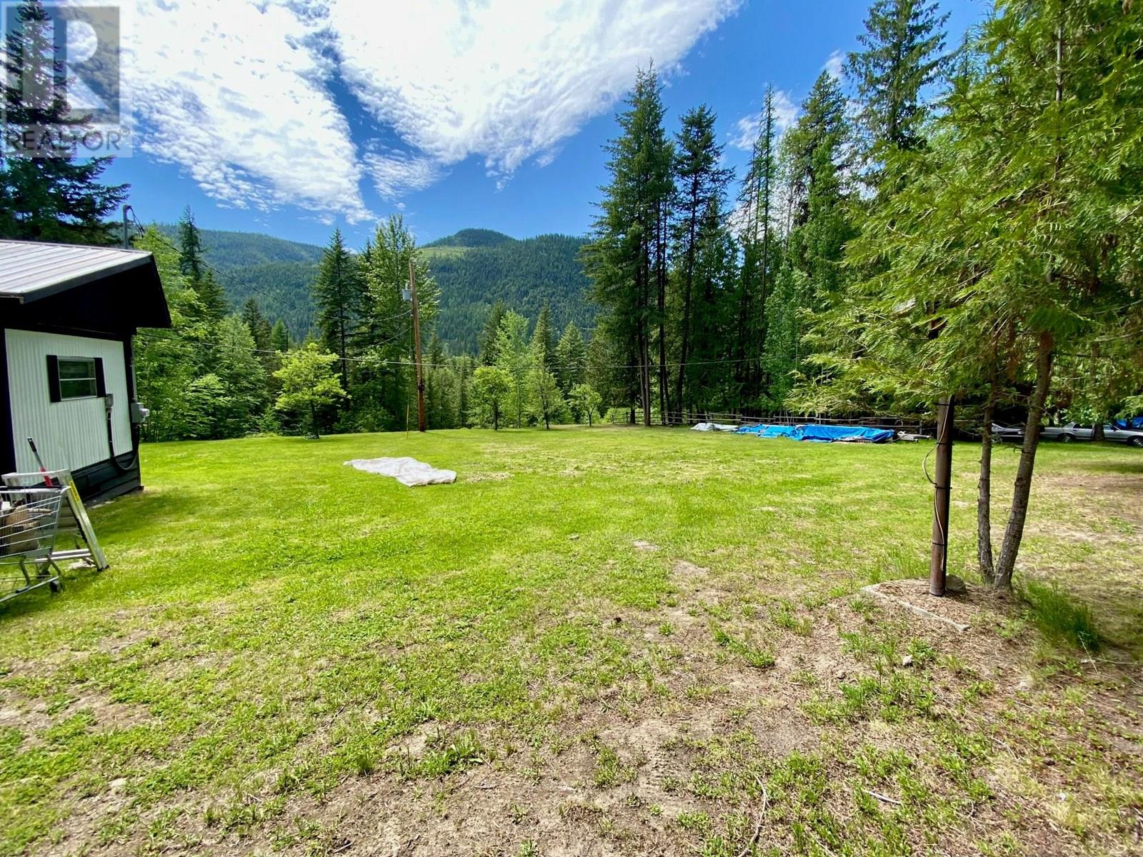 1433 Creighton Valley Road, Lumby, British Columbia  V0E 2G0 - Photo 10 - 10352181