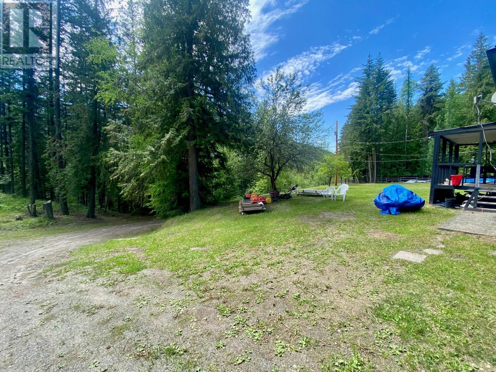 1433 Creighton Valley Road, Lumby, British Columbia  V0E 2G0 - Photo 3 - 10352181