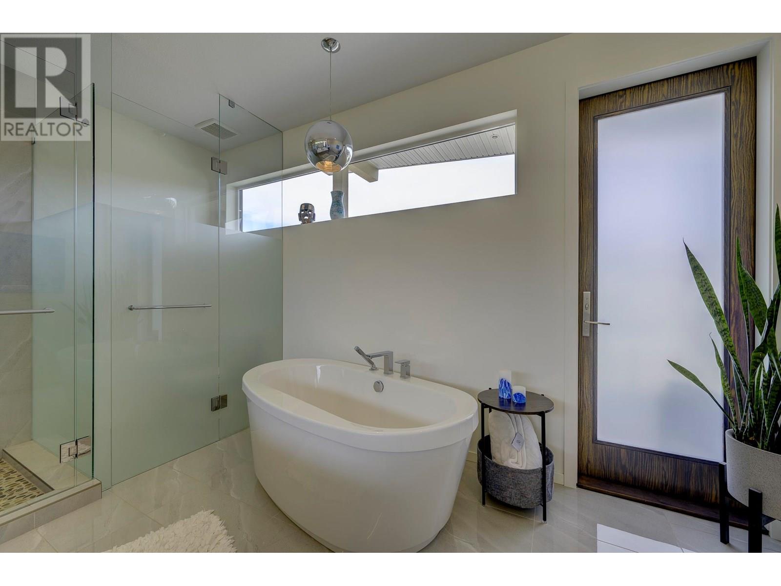 1358 Rockcress Drive, Kamloops, British Columbia  V2E 0B4 - Photo 21 - 10351605