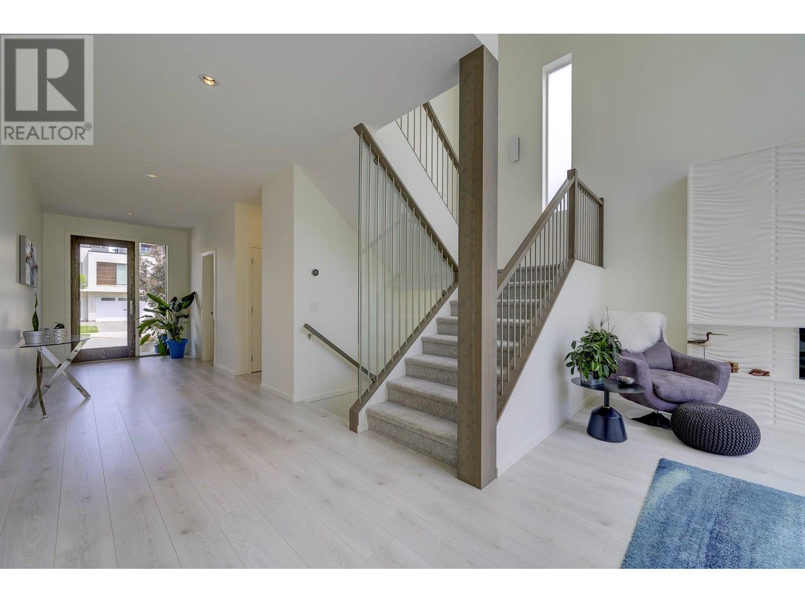 1358 Rockcress Drive, Kamloops, British Columbia  V2E 0B4 - Photo 4 - 10351605