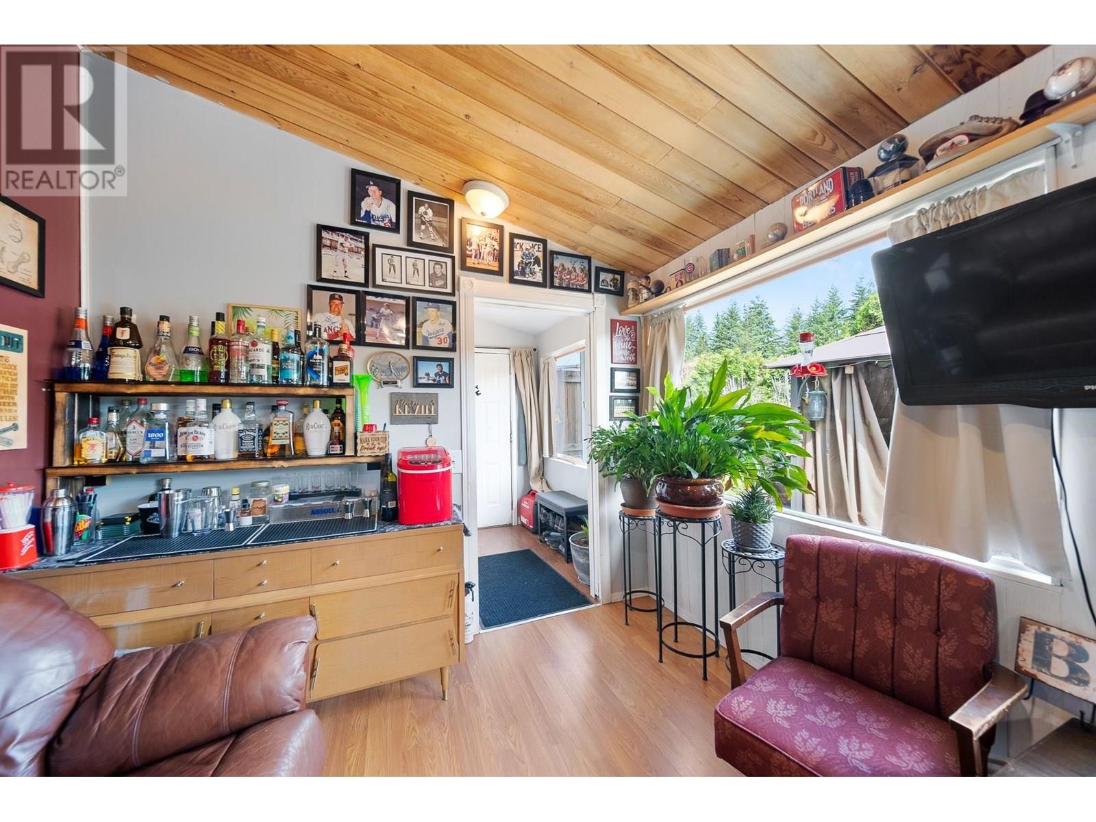 1361 30 Street Se Unit# 64, Salmon Arm, British Columbia  V1E 2P6 - Photo 2 - 10350845