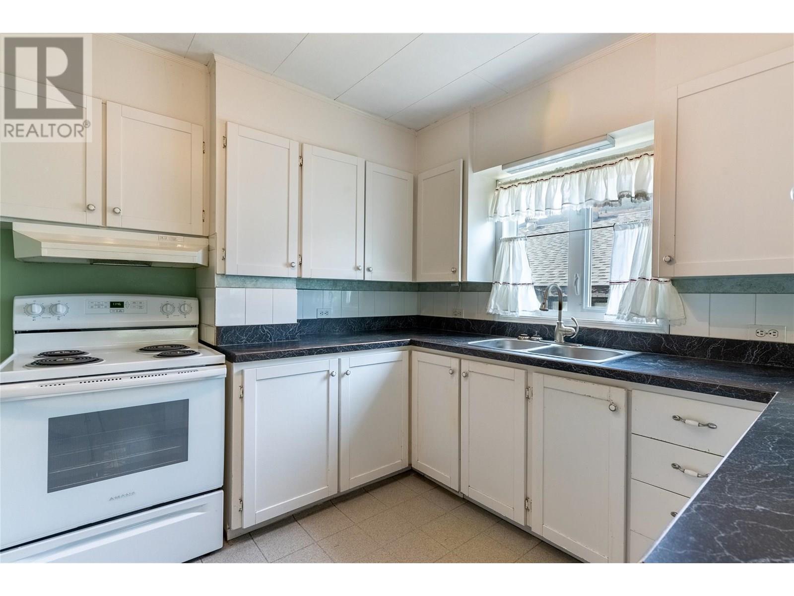 1203 Sunvalley Crescent, Cache Creek, British Columbia  V0K 1H0 - Photo 9 - 10352176