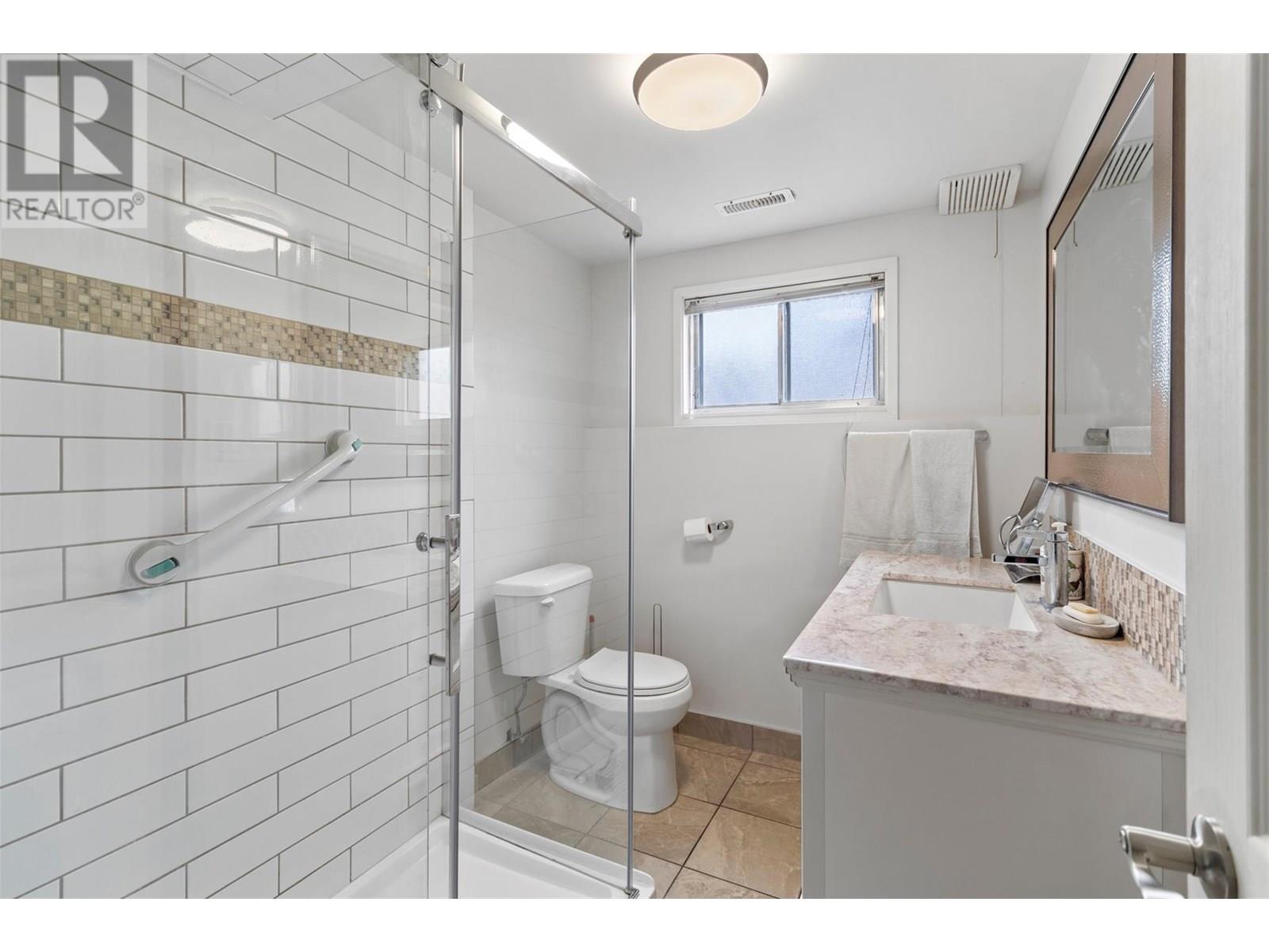 1886 Valleyview Drive, Kamloops, British Columbia  V2C 4B9 - Photo 37 - 10352175
