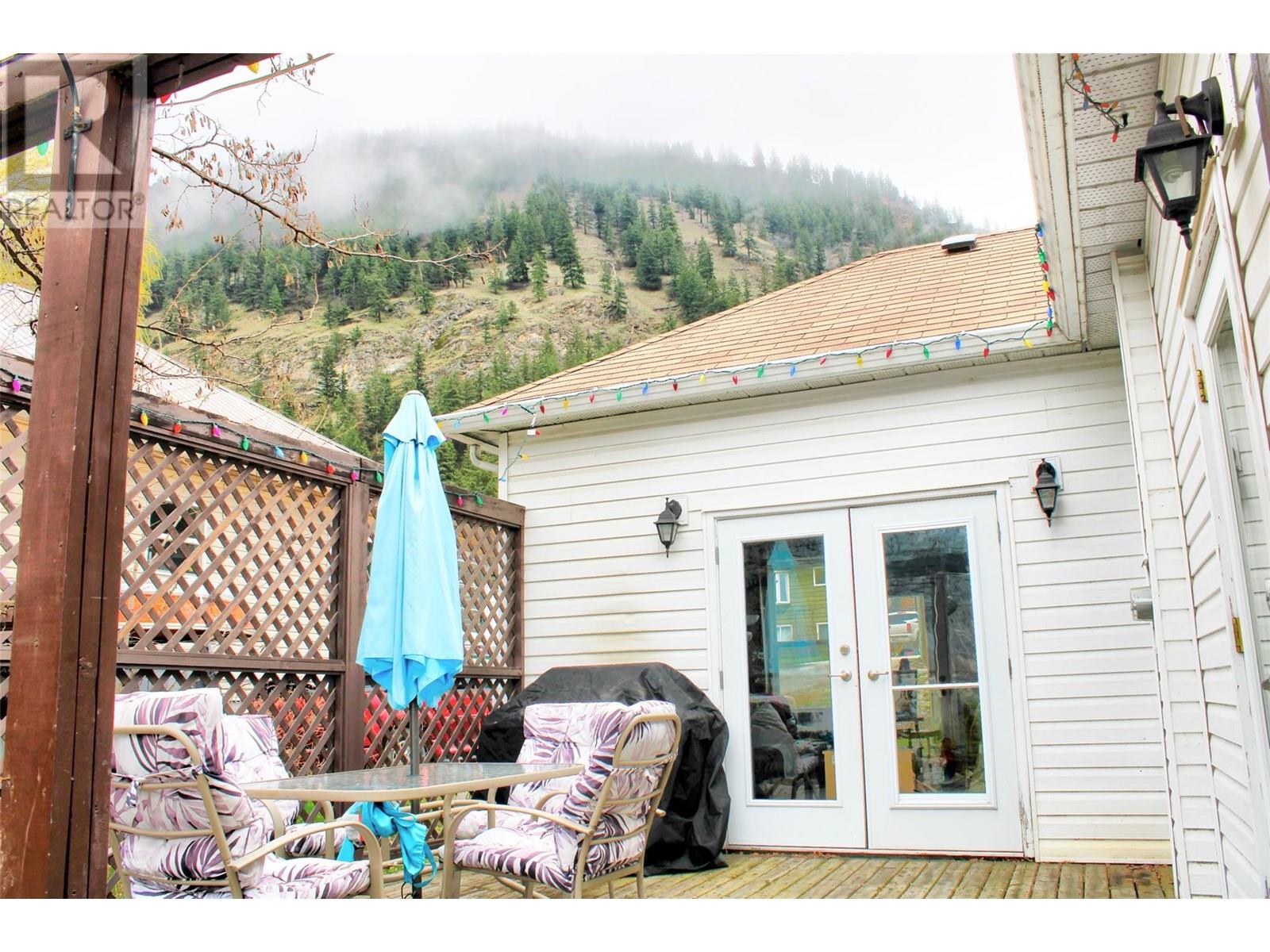 1142 Thompson Avenue, Chase, British Columbia  V0E 1M0 - Photo 33 - 10351819