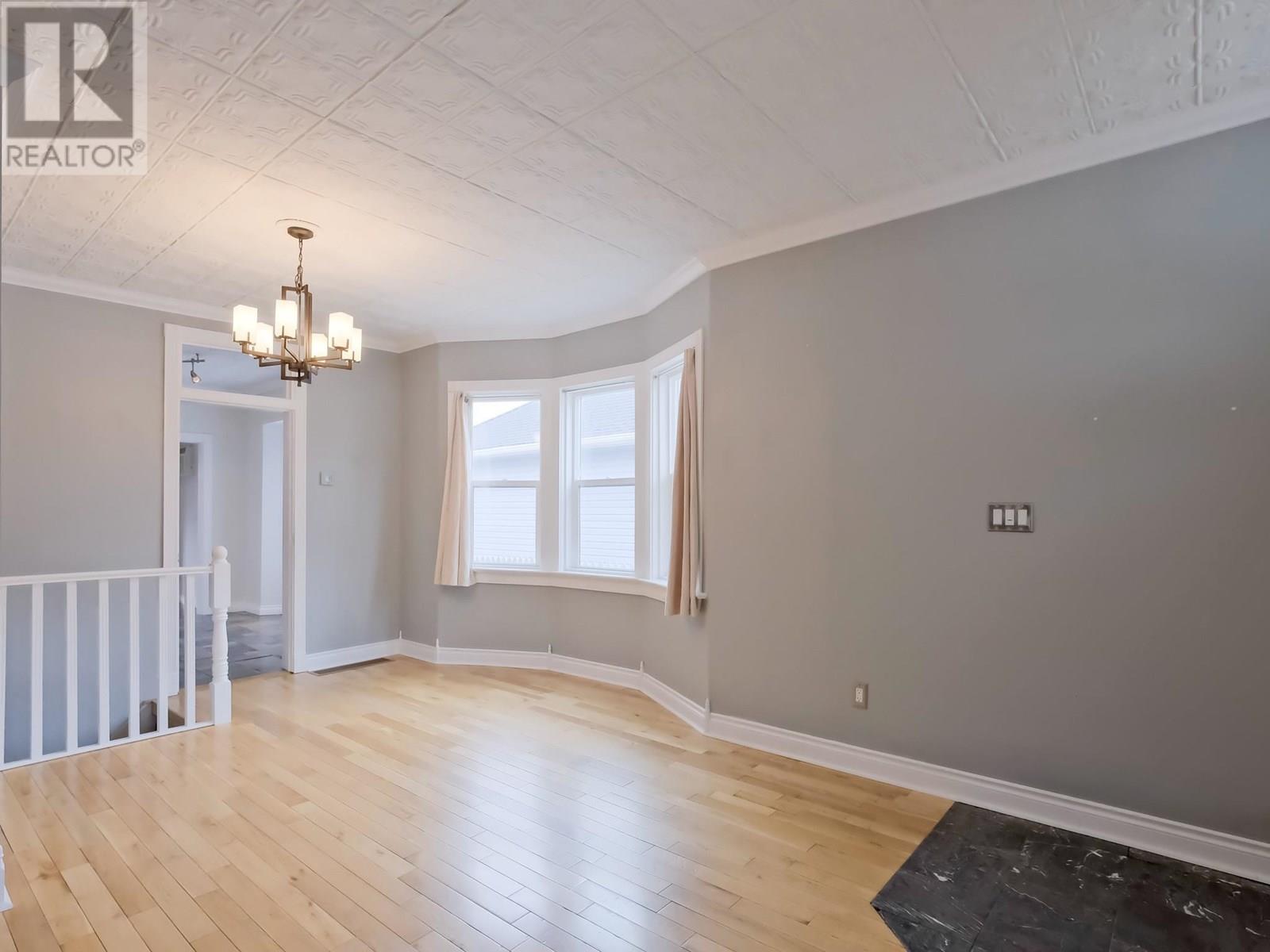 561 Braid Street, Penticton, British Columbia  V2A 4Y4 - Photo 4 - 10352192