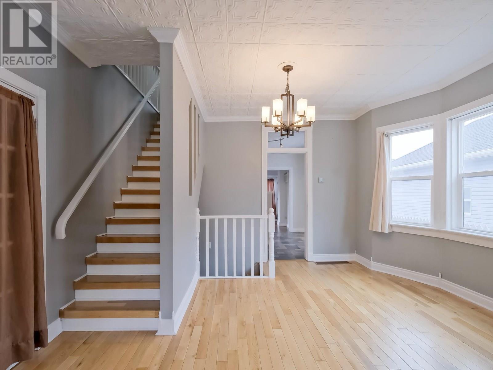 561 Braid Street, Penticton, British Columbia  V2A 4Y4 - Photo 5 - 10352192