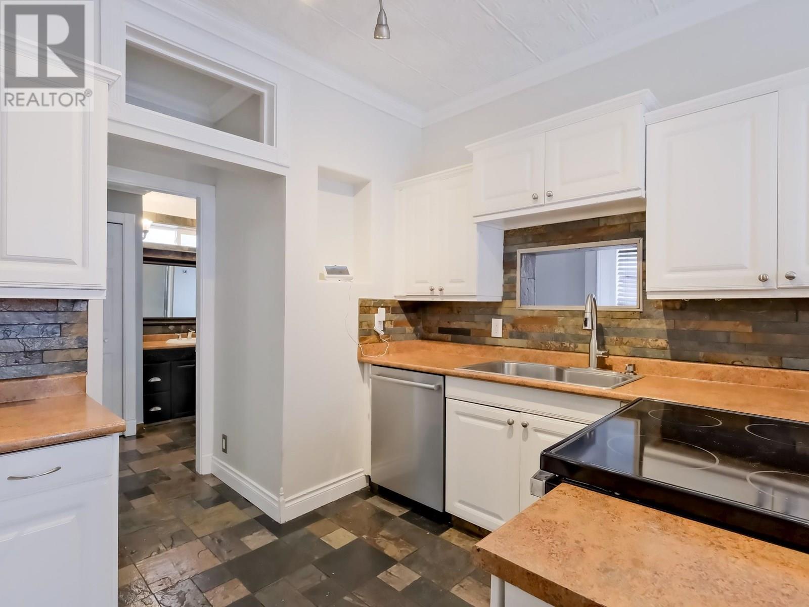 561 Braid Street, Penticton, British Columbia  V2A 4Y4 - Photo 7 - 10352192