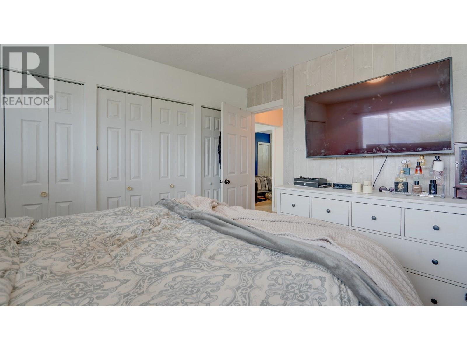 8700 Lakeview Drive, Coldstream, British Columbia  V1B 1W3 - Photo 18 - 10351977