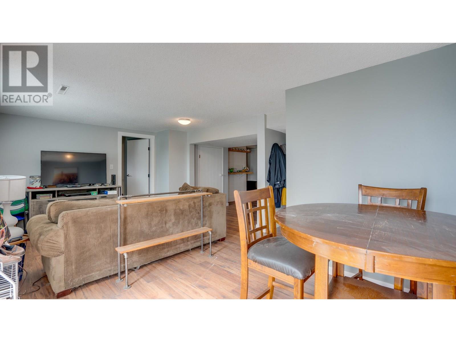 8700 Lakeview Drive, Coldstream, British Columbia  V1B 1W3 - Photo 23 - 10351977