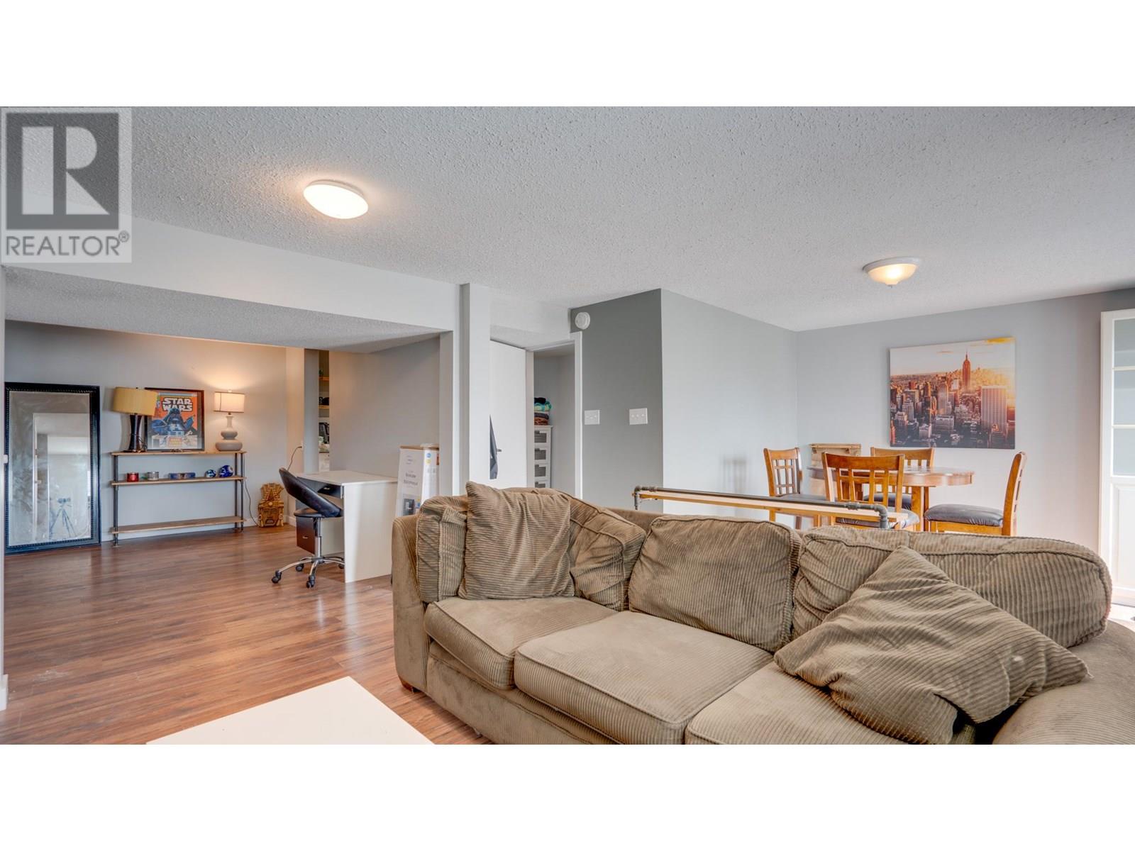 8700 Lakeview Drive, Coldstream, British Columbia  V1B 1W3 - Photo 25 - 10351977