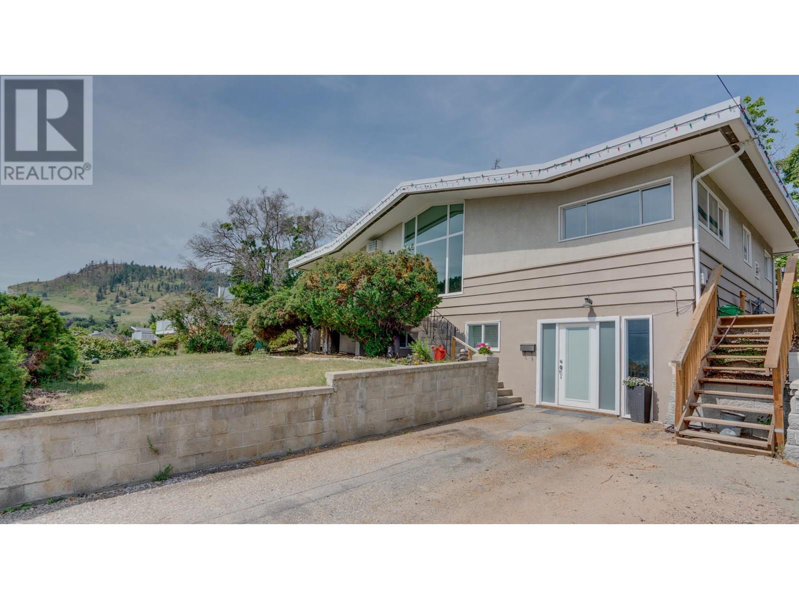 8700 Lakeview Drive, Coldstream, British Columbia  V1B 1W3 - Photo 37 - 10351977