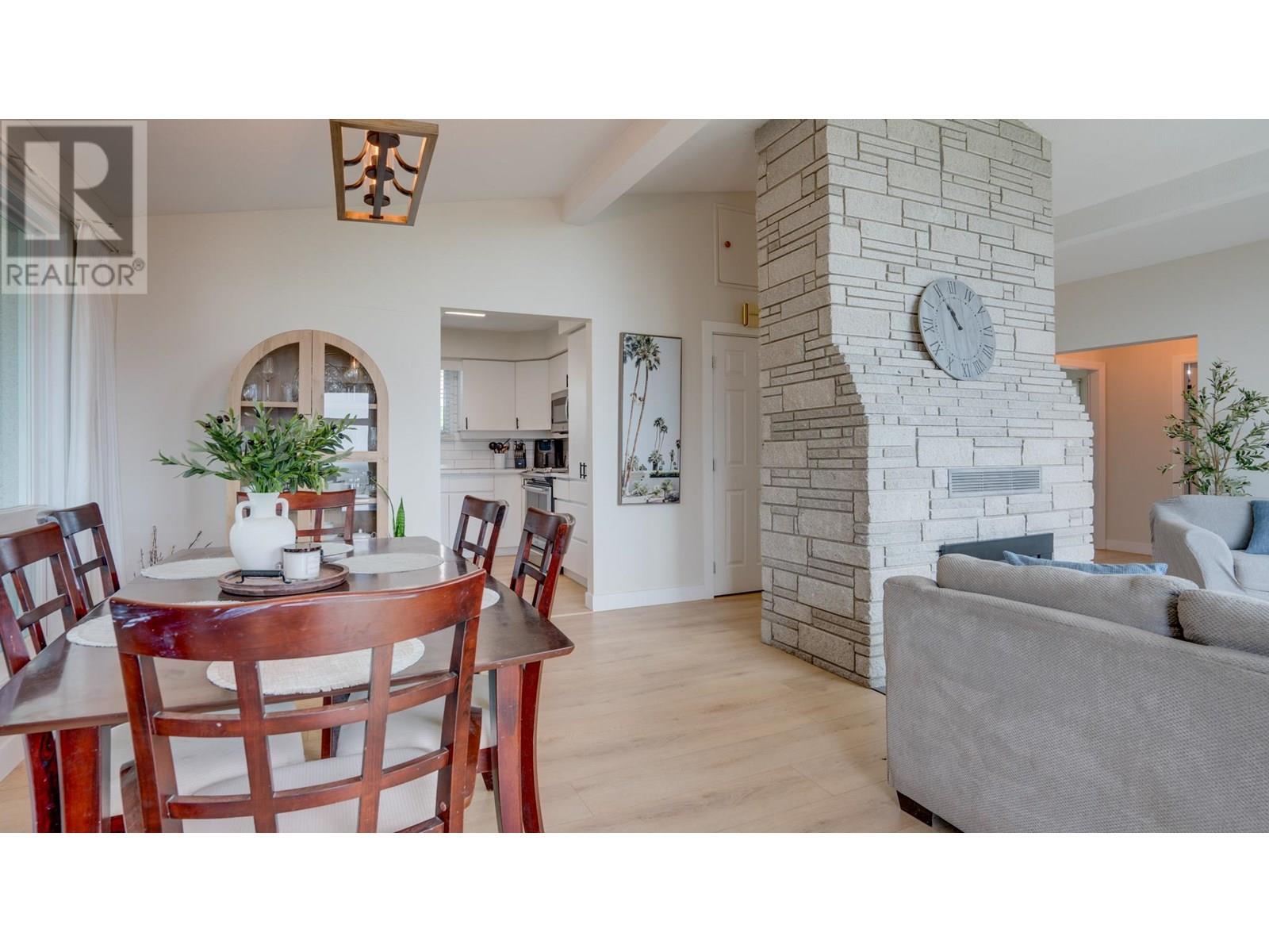 8700 Lakeview Drive, Coldstream, British Columbia  V1B 1W3 - Photo 7 - 10351977