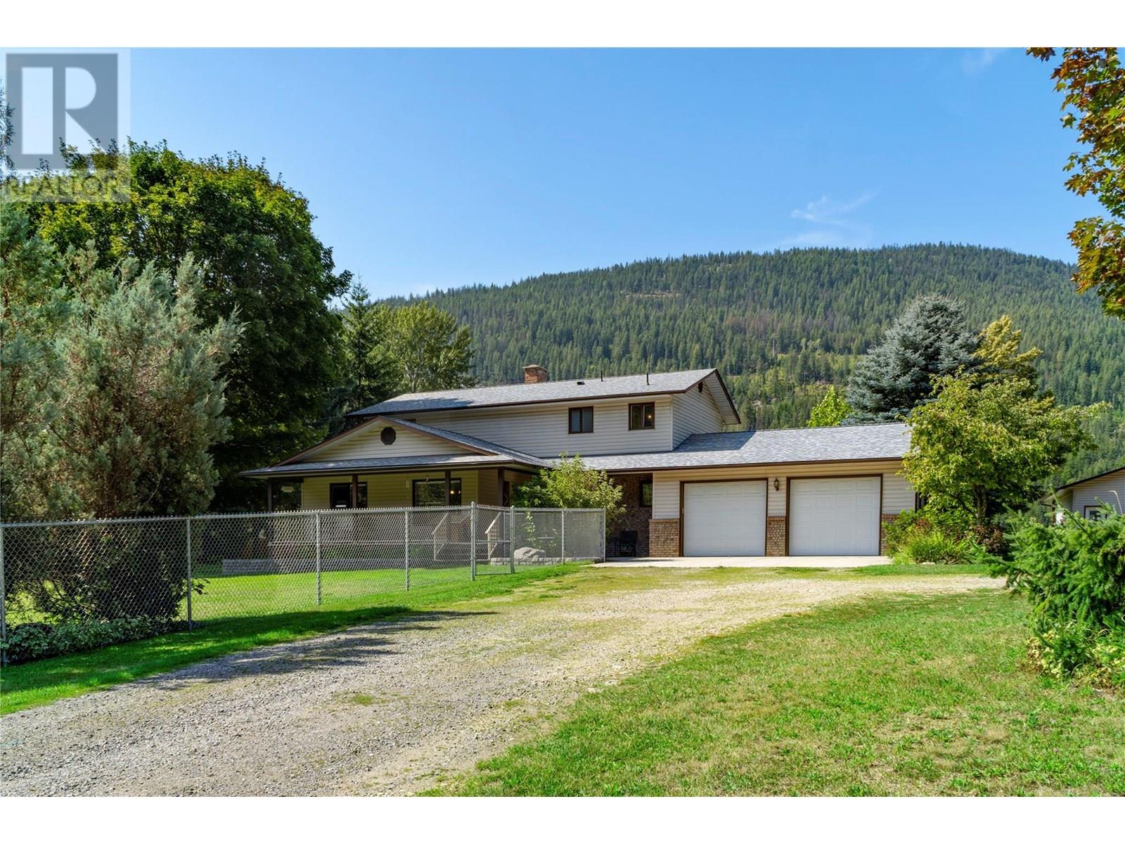 1802 Pass Creek Road, Castlegar, British Columbia  V1N 4S6 - Photo 20 - 10352151