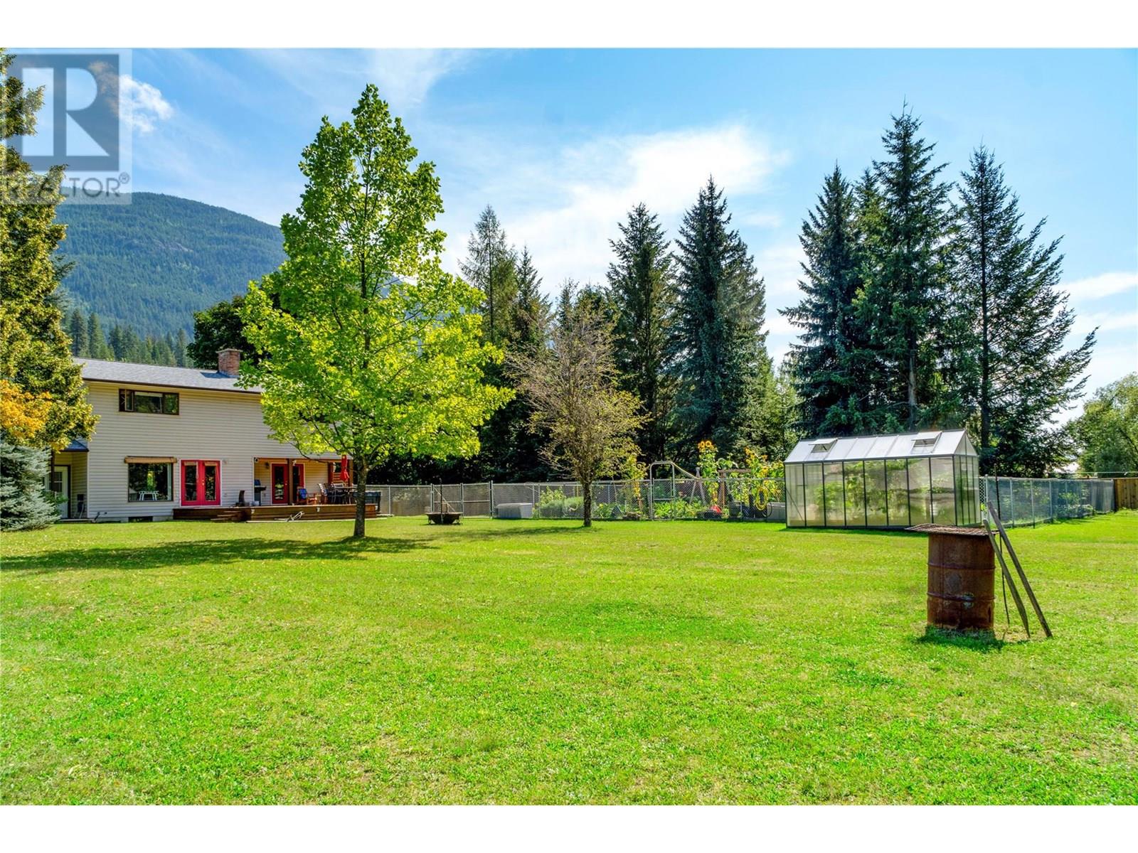 1802 Pass Creek Road, Castlegar, British Columbia  V1N 4S6 - Photo 25 - 10352151