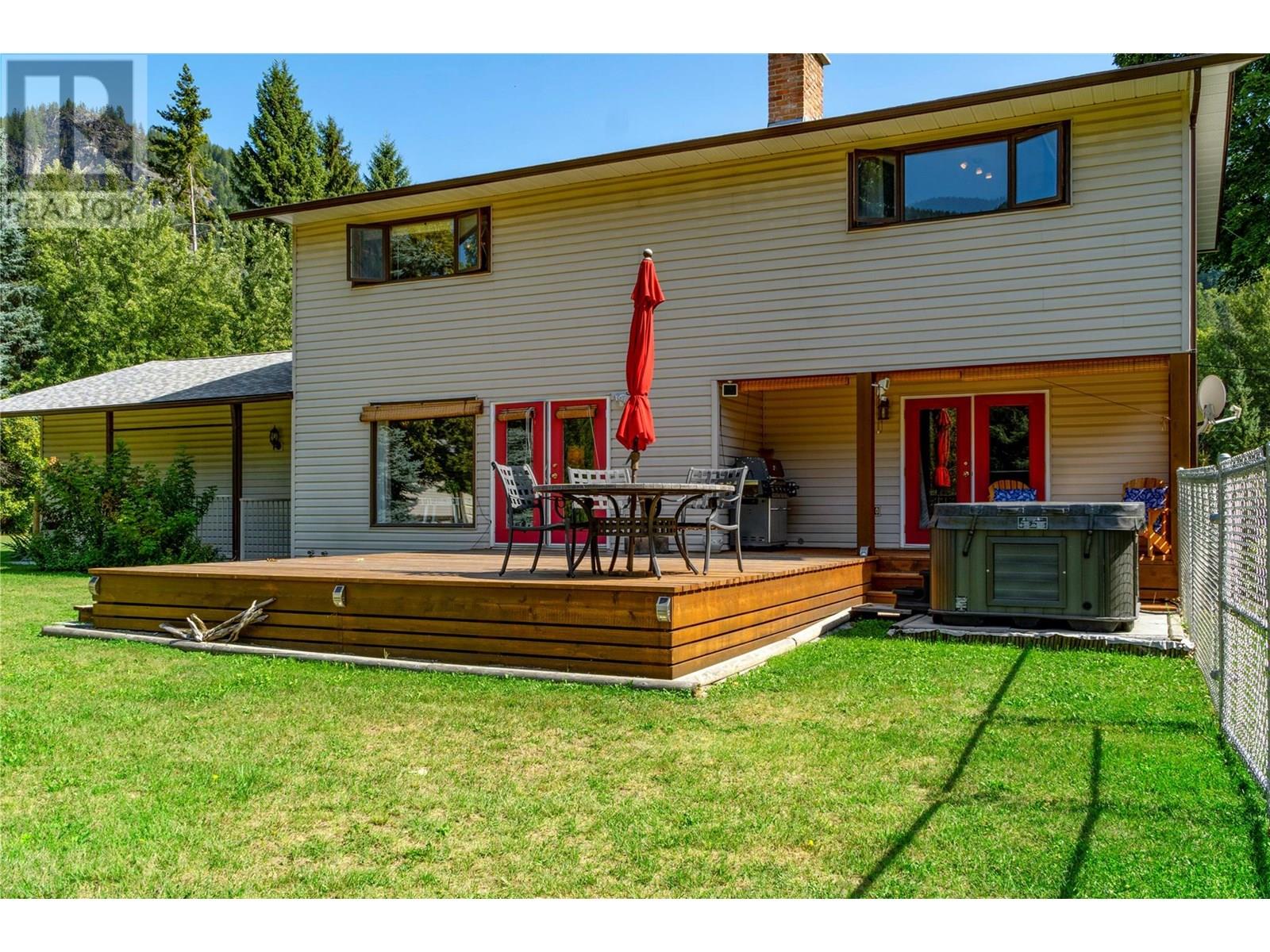 1802 Pass Creek Road, Castlegar, British Columbia  V1N 4S6 - Photo 30 - 10352151