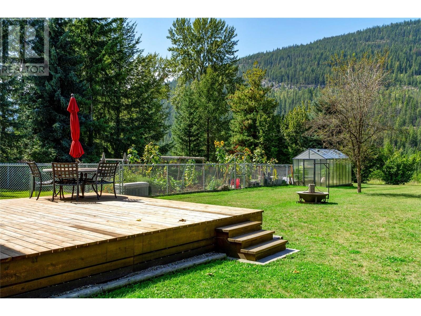 1802 Pass Creek Road, Castlegar, British Columbia  V1N 4S6 - Photo 34 - 10352151