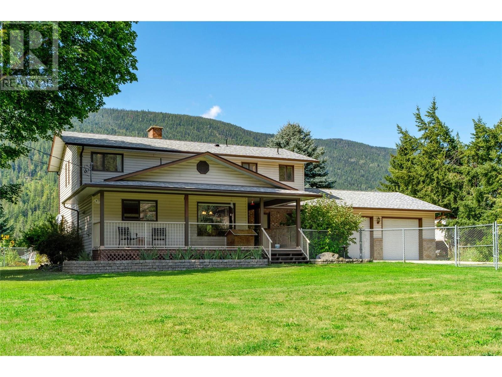 1802 Pass Creek Road, Castlegar, British Columbia  V1N 4S6 - Photo 37 - 10352151
