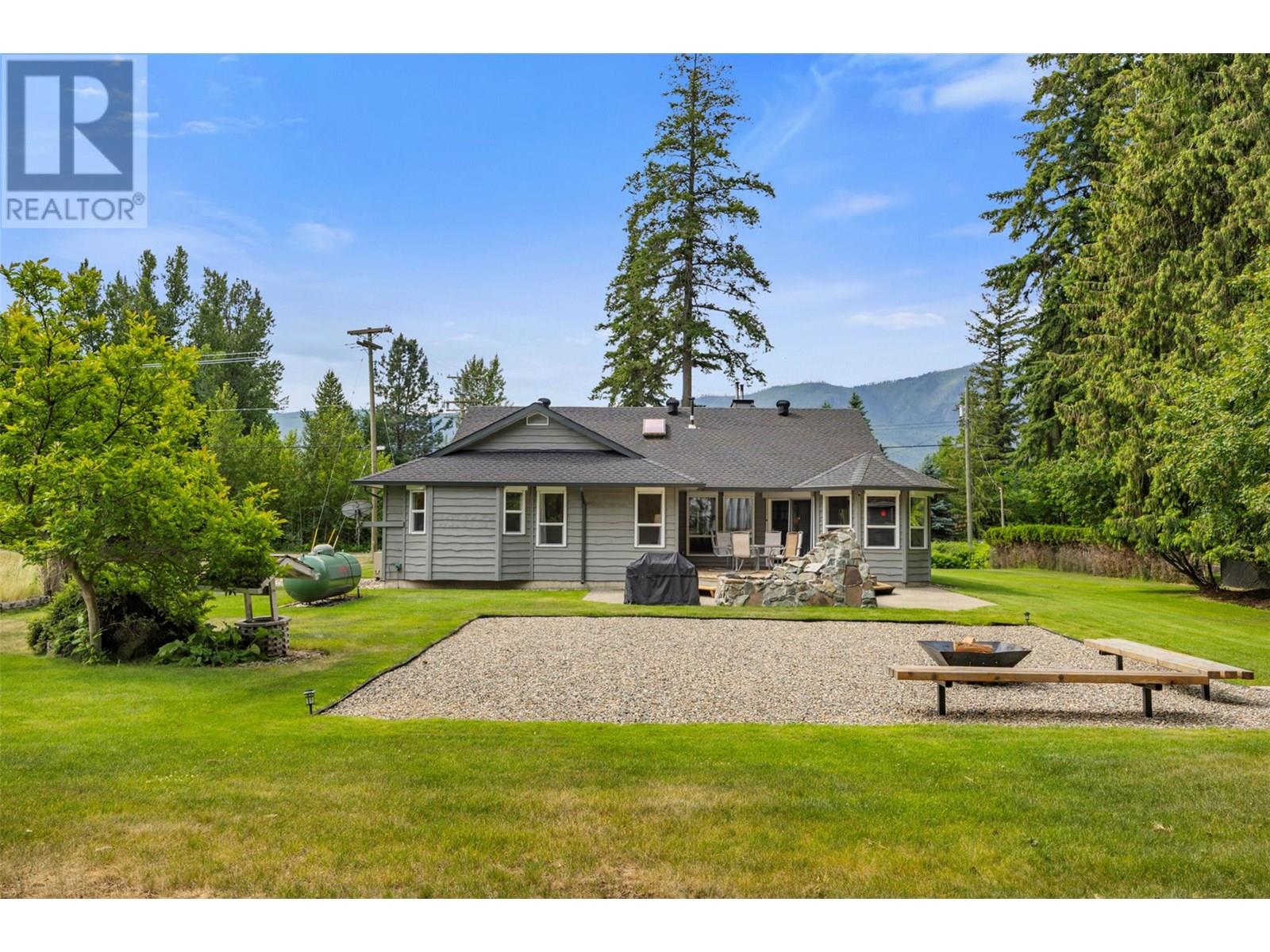 3789 Zinck Road, Scotch Creek, British Columbia  V0E 1M5 - Photo 35 - 10351895