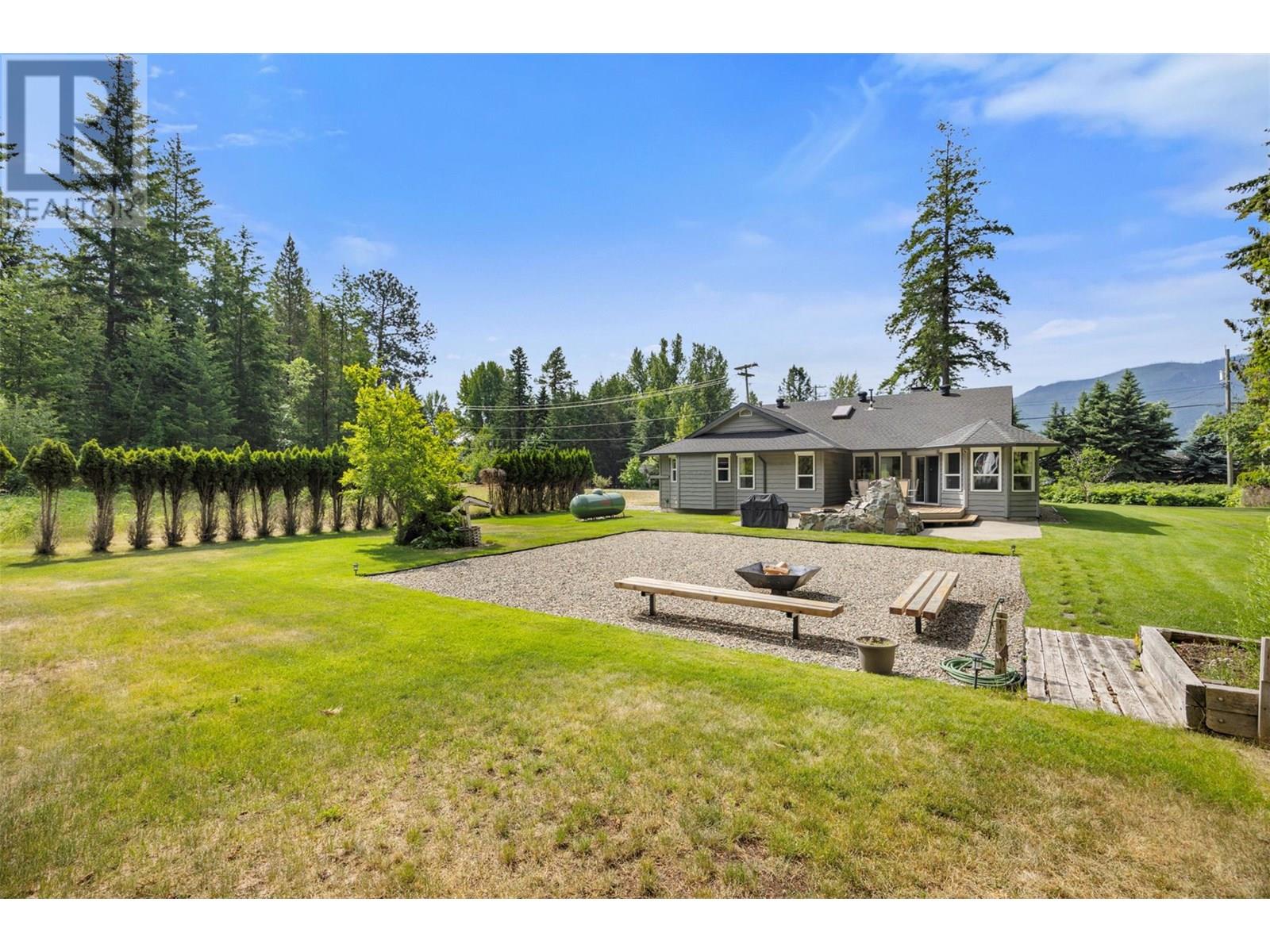 3789 Zinck Road, Scotch Creek, British Columbia  V0E 1M5 - Photo 38 - 10351895