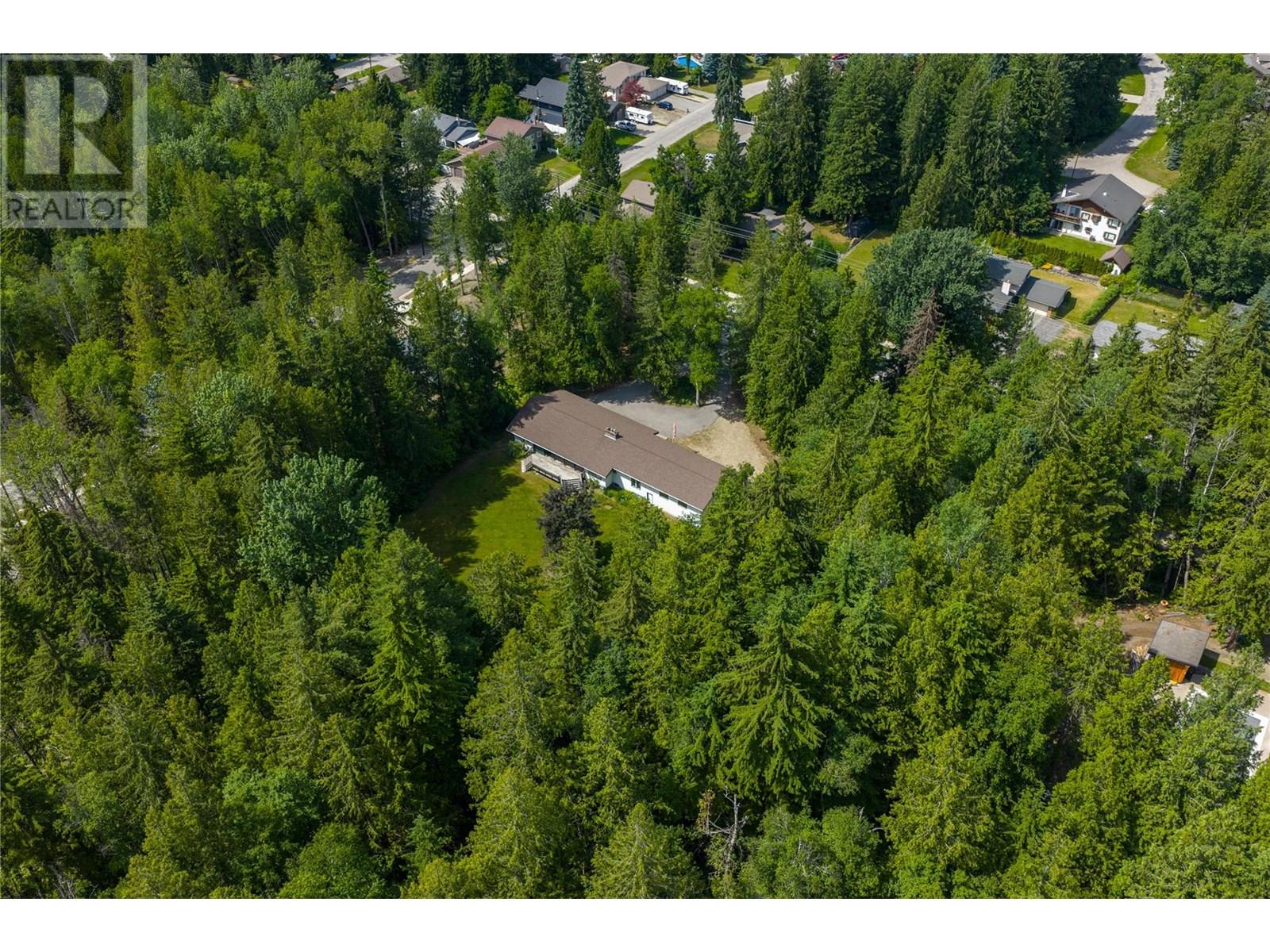 1557 Nichol Road, Revelstoke, British Columbia  V0E 2S1 - Photo 38 - 10351445