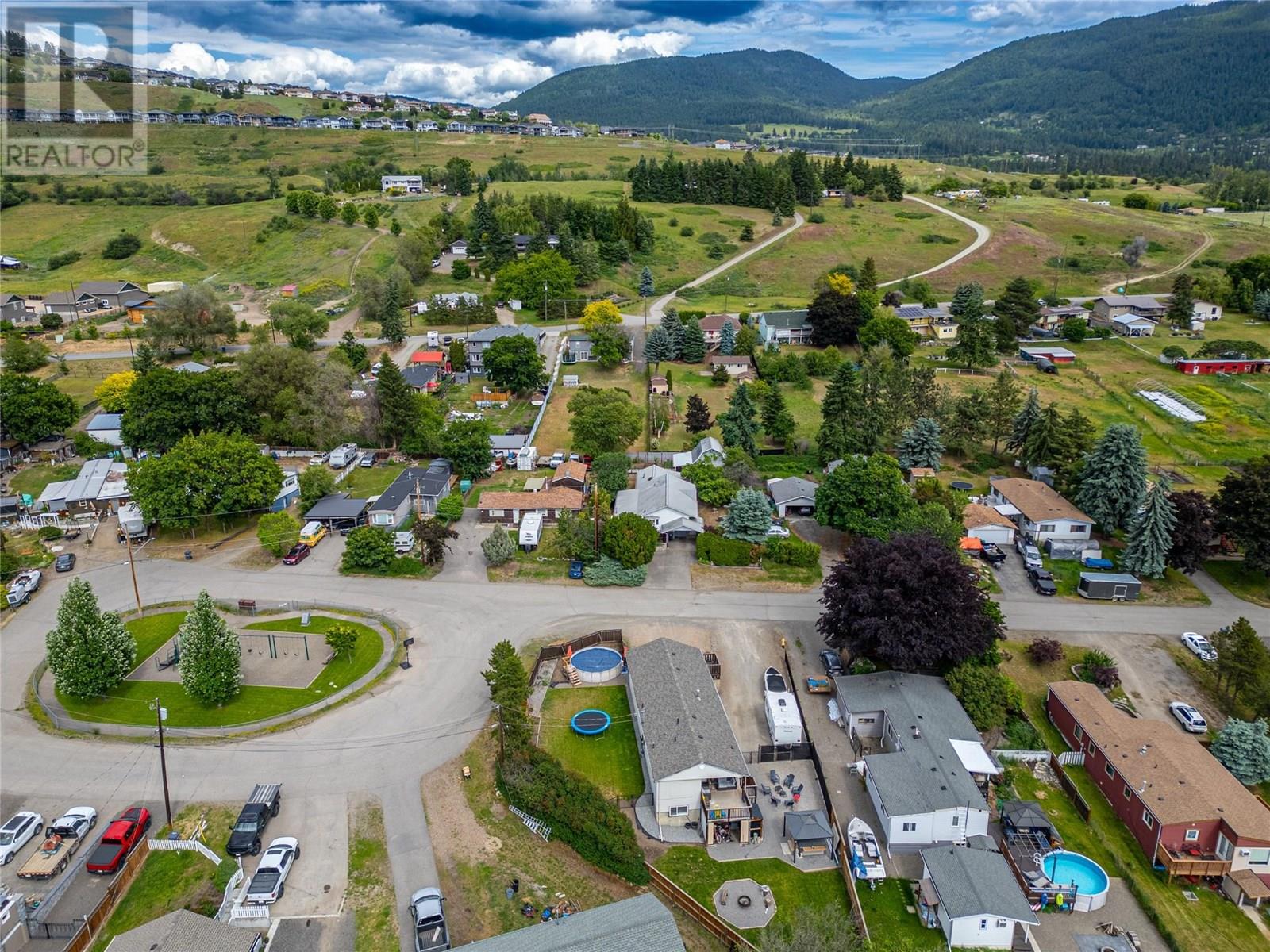 6641 Gibbs Road, Vernon, British Columbia  V1B 3T2 - Photo 11 - 10351754