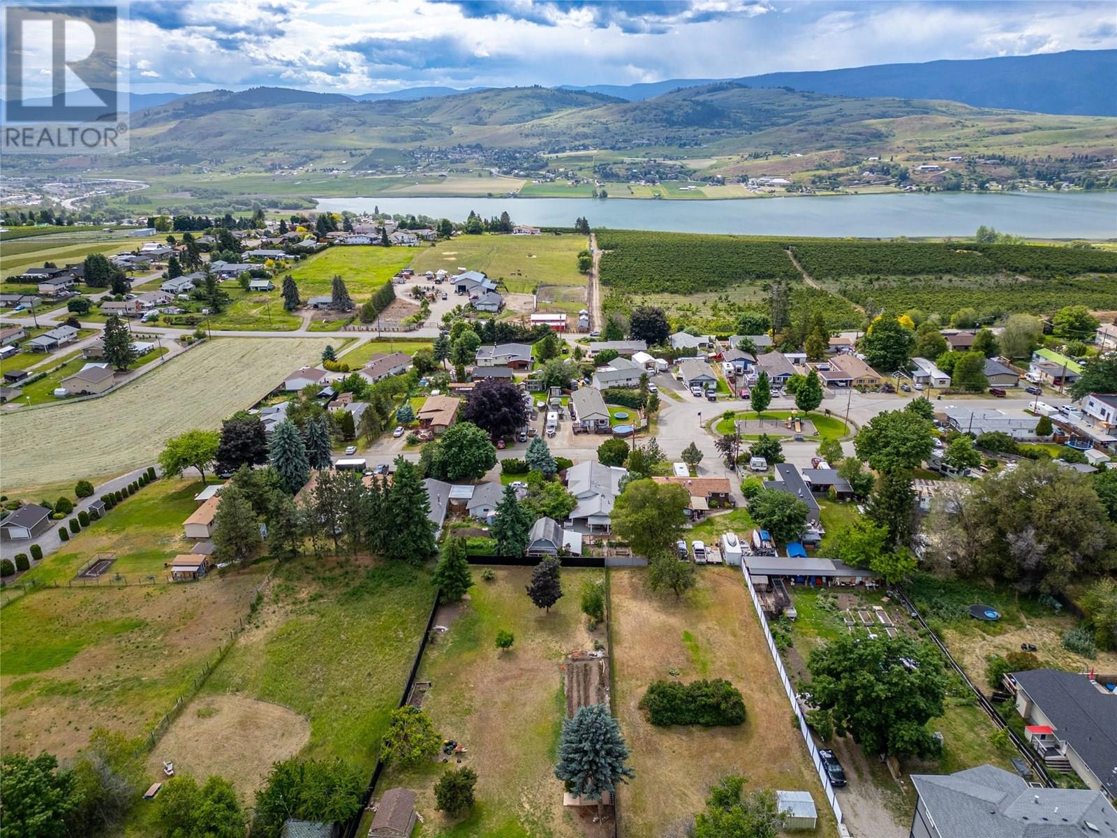 6641 Gibbs Road, Vernon, British Columbia  V1B 3T2 - Photo 12 - 10351754