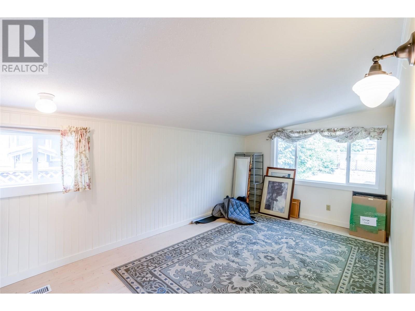 6641 Gibbs Road, Vernon, British Columbia  V1B 3T2 - Photo 22 - 10351754