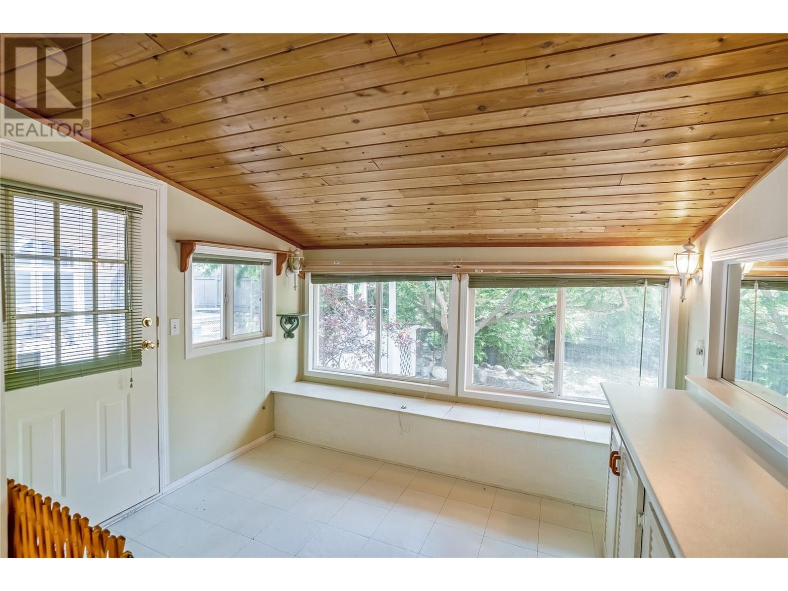 6641 Gibbs Road, Vernon, British Columbia  V1B 3T2 - Photo 26 - 10351754