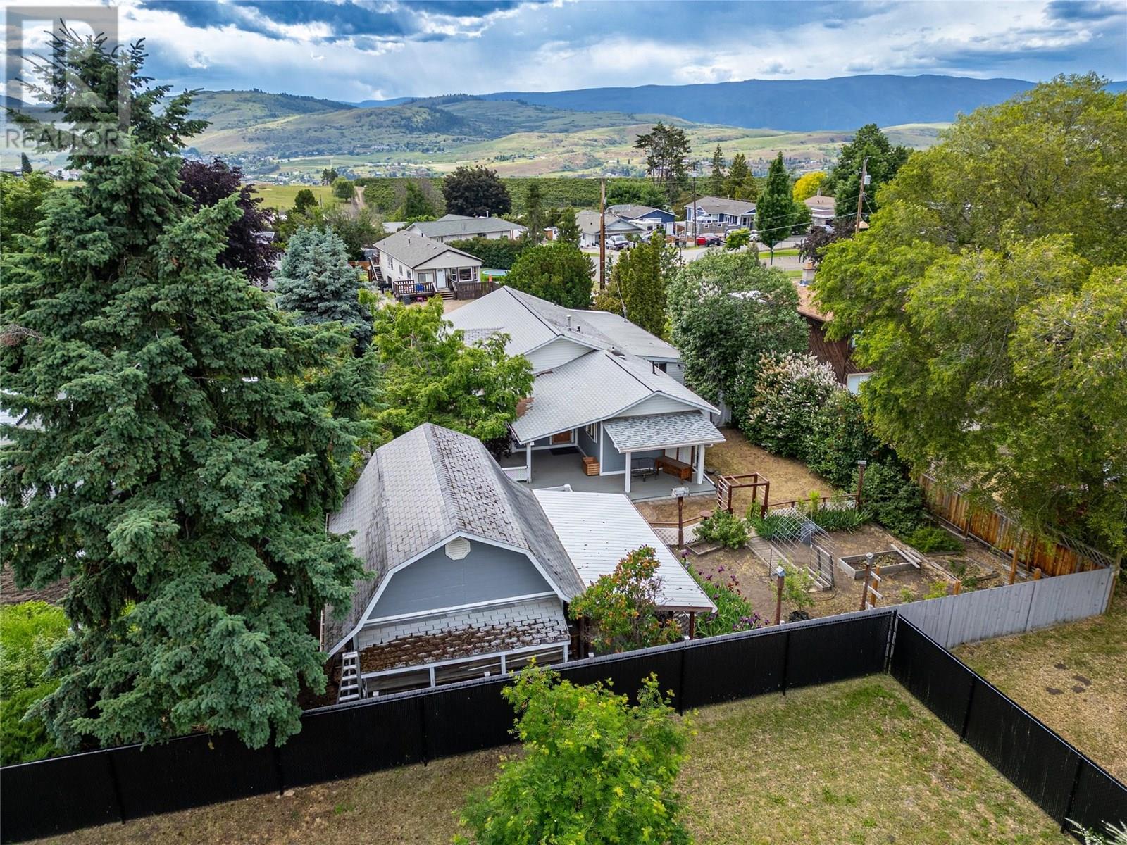 6641 Gibbs Road, Vernon, British Columbia  V1B 3T2 - Photo 8 - 10351754