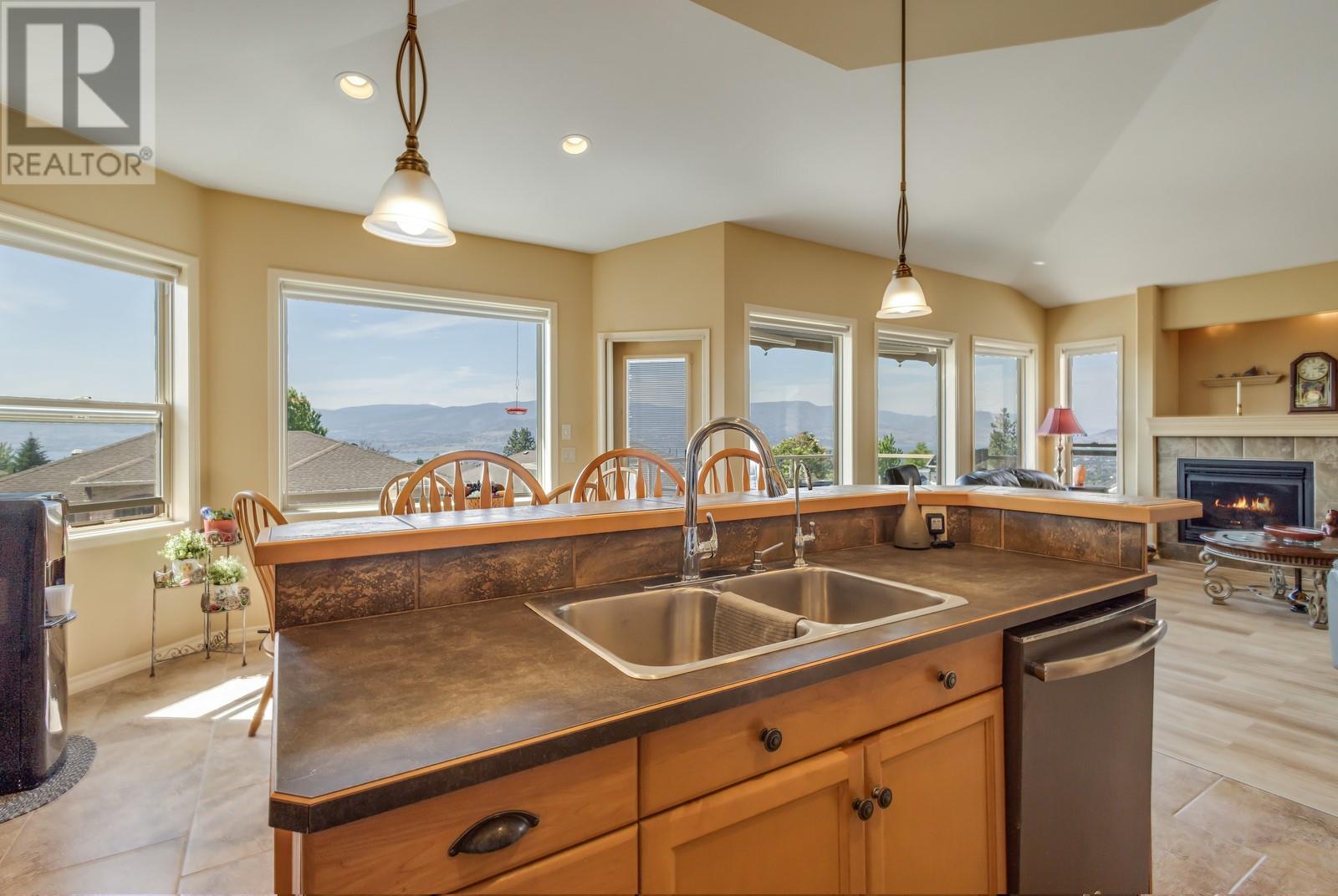 5046 South Ridge Drive, Kelowna, British Columbia  V1W 4W7 - Photo 12 - 10350118