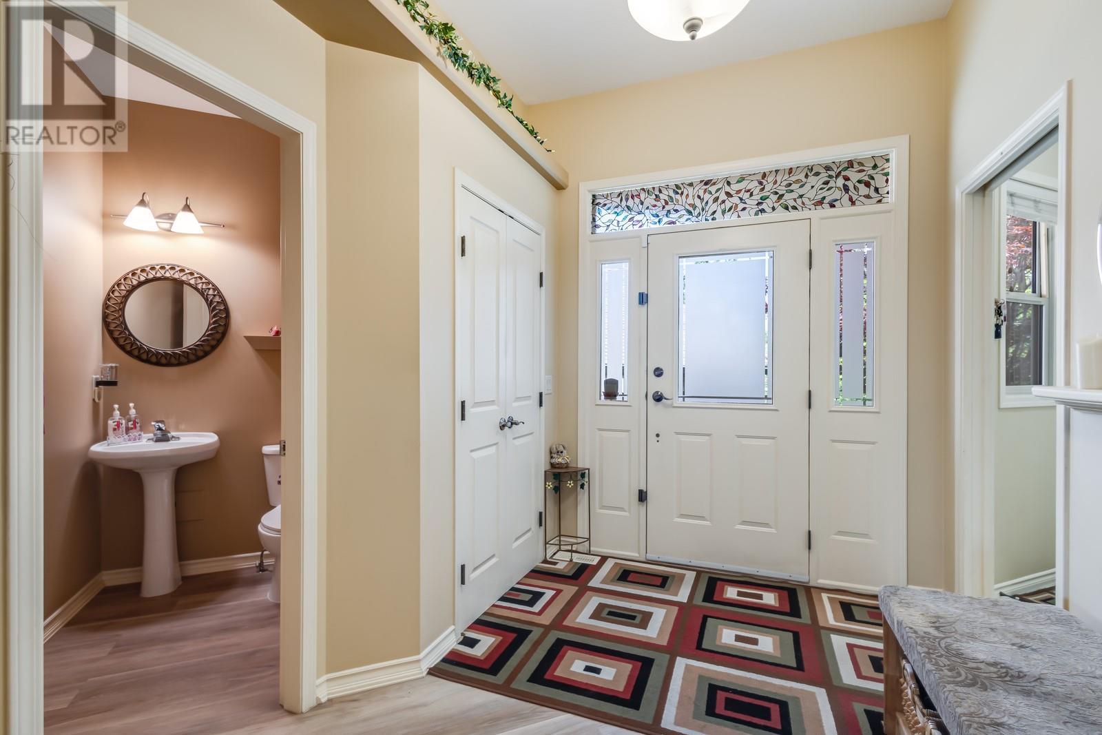 5046 South Ridge Drive, Kelowna, British Columbia  V1W 4W7 - Photo 19 - 10350118