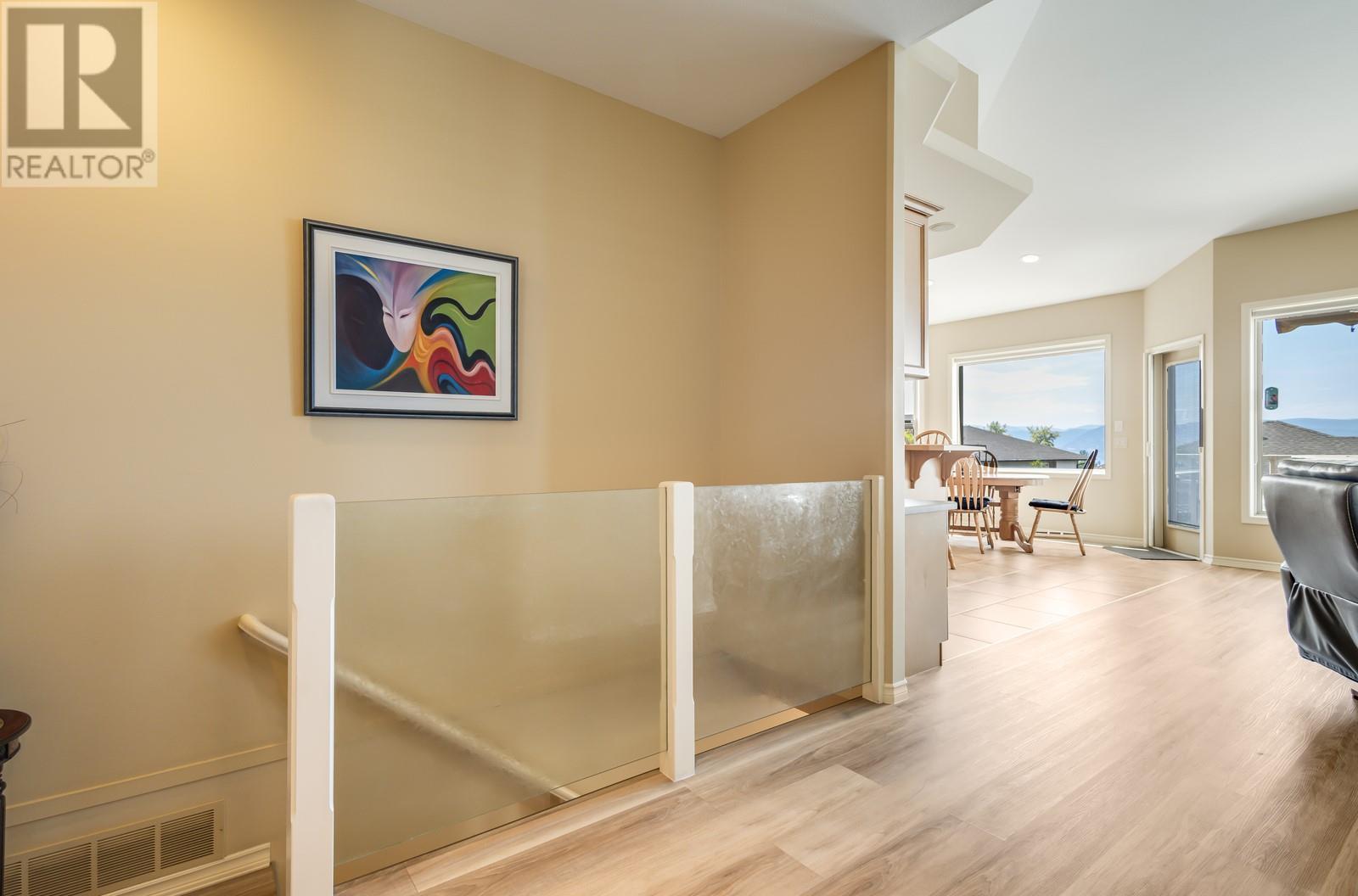 5046 South Ridge Drive, Kelowna, British Columbia  V1W 4W7 - Photo 23 - 10350118