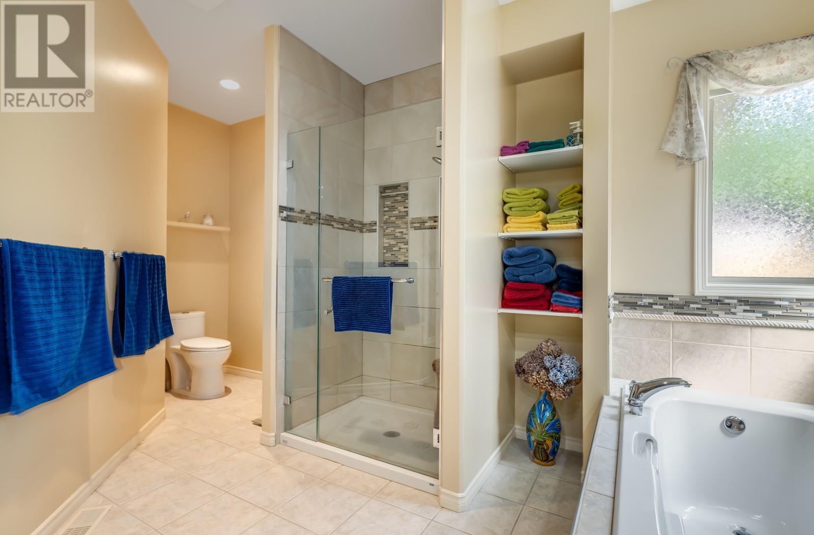 5046 South Ridge Drive, Kelowna, British Columbia  V1W 4W7 - Photo 33 - 10350118