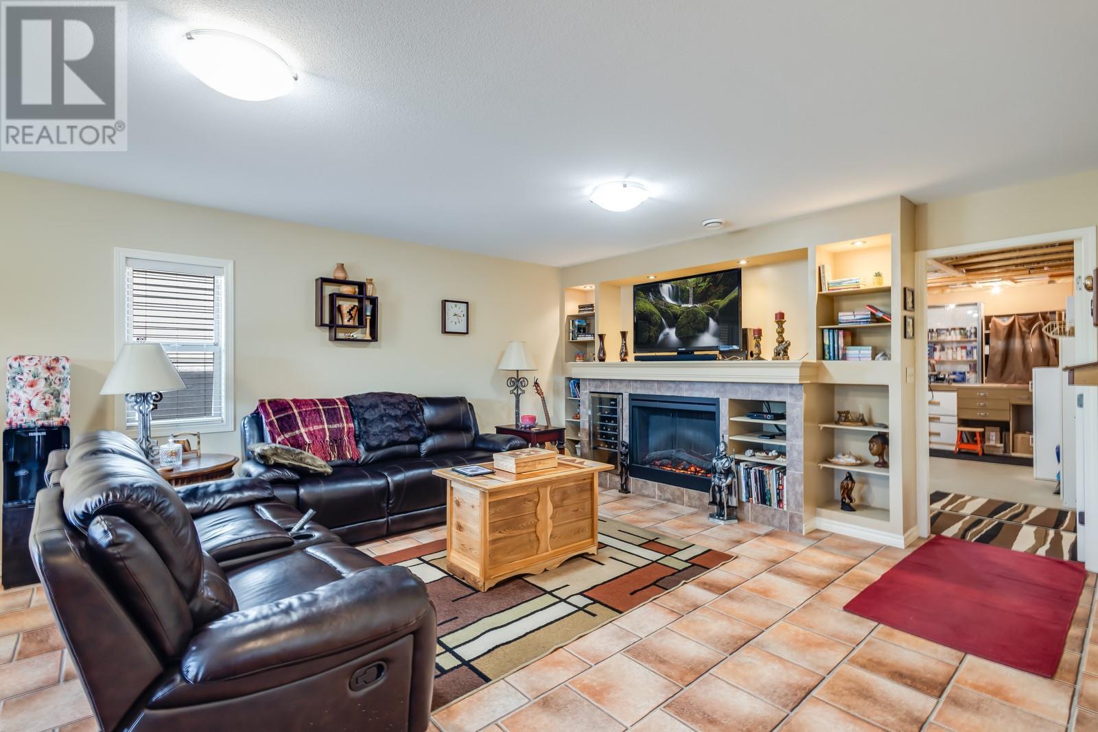 5046 South Ridge Drive, Kelowna, British Columbia  V1W 4W7 - Photo 36 - 10350118