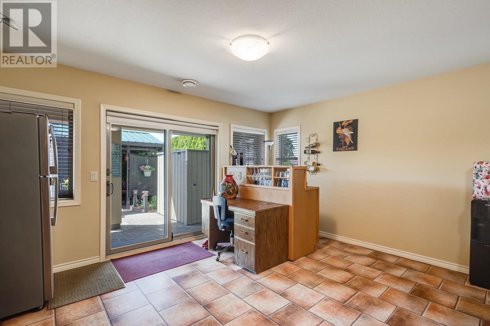 5046 South Ridge Drive, Kelowna, British Columbia  V1W 4W7 - Photo 39 - 10350118