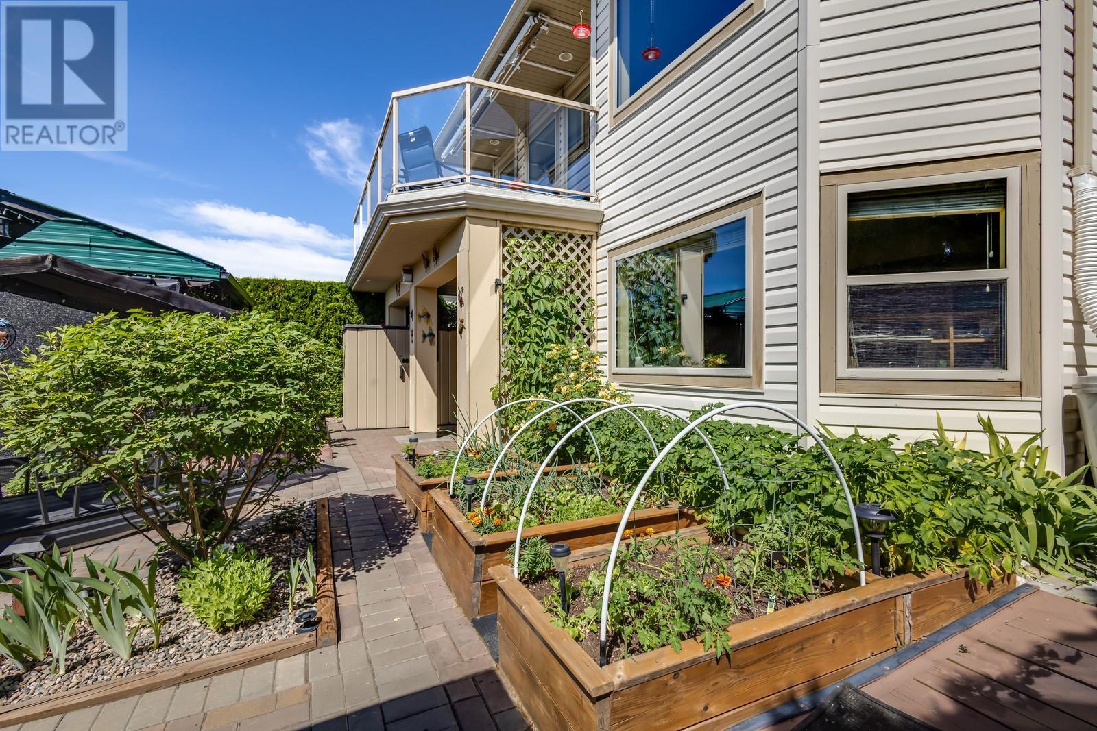 5046 South Ridge Drive, Kelowna, British Columbia  V1W 4W7 - Photo 58 - 10350118
