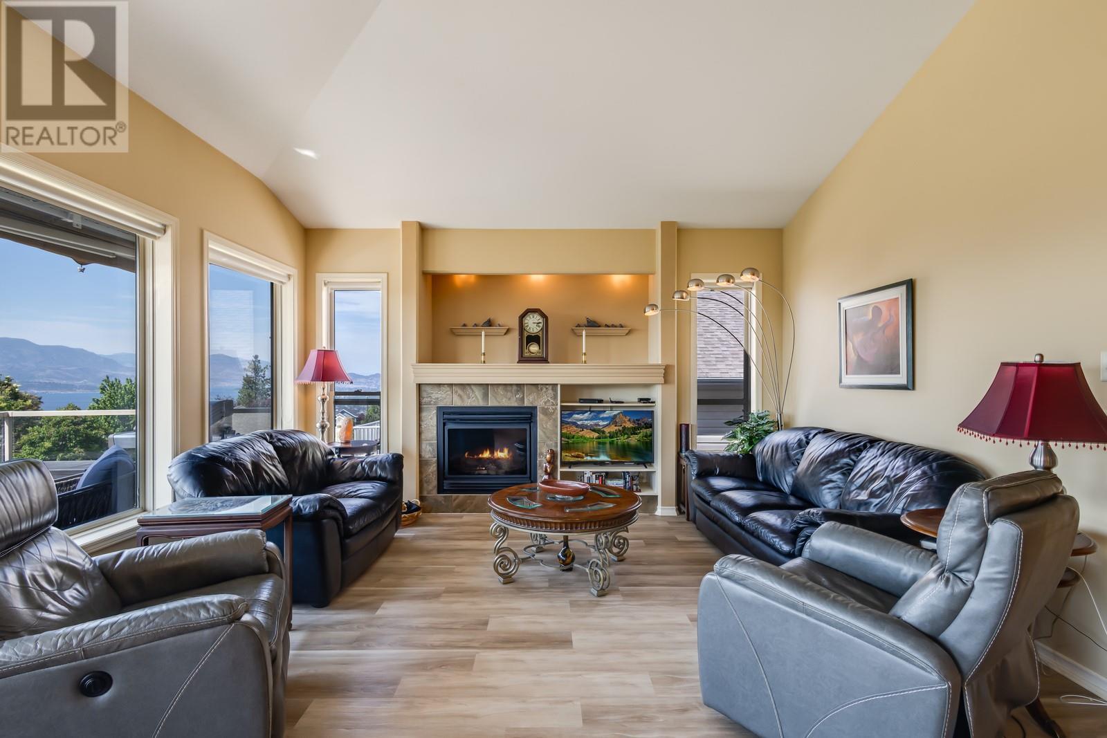 5046 South Ridge Drive, Kelowna, British Columbia  V1W 4W7 - Photo 6 - 10350118