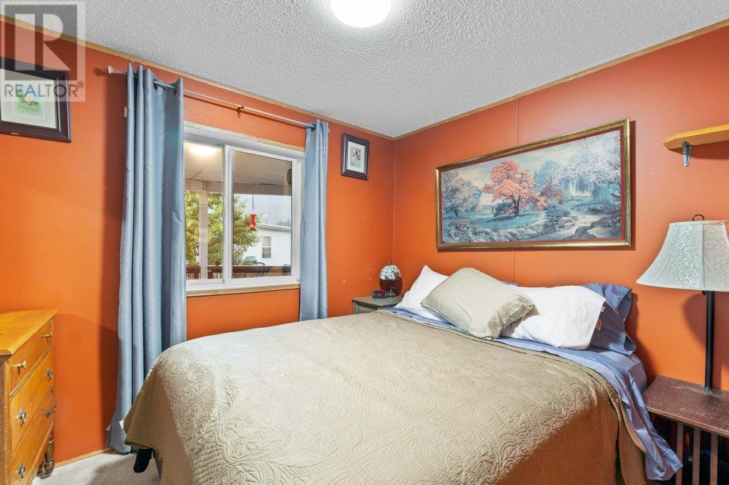 4660 73 Avenue Ne, Salmon Arm, British Columbia  V0E 1K0 - Photo 17 - 10351111