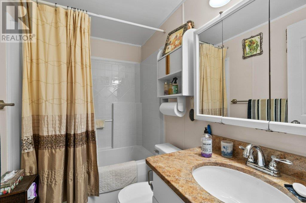 4660 73 Avenue Ne, Salmon Arm, British Columbia  V0E 1K0 - Photo 18 - 10351111