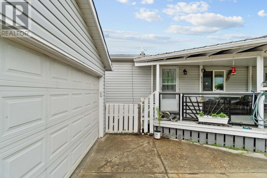 4660 73 Avenue Ne, Salmon Arm, British Columbia  V0E 1K0 - Photo 32 - 10351111